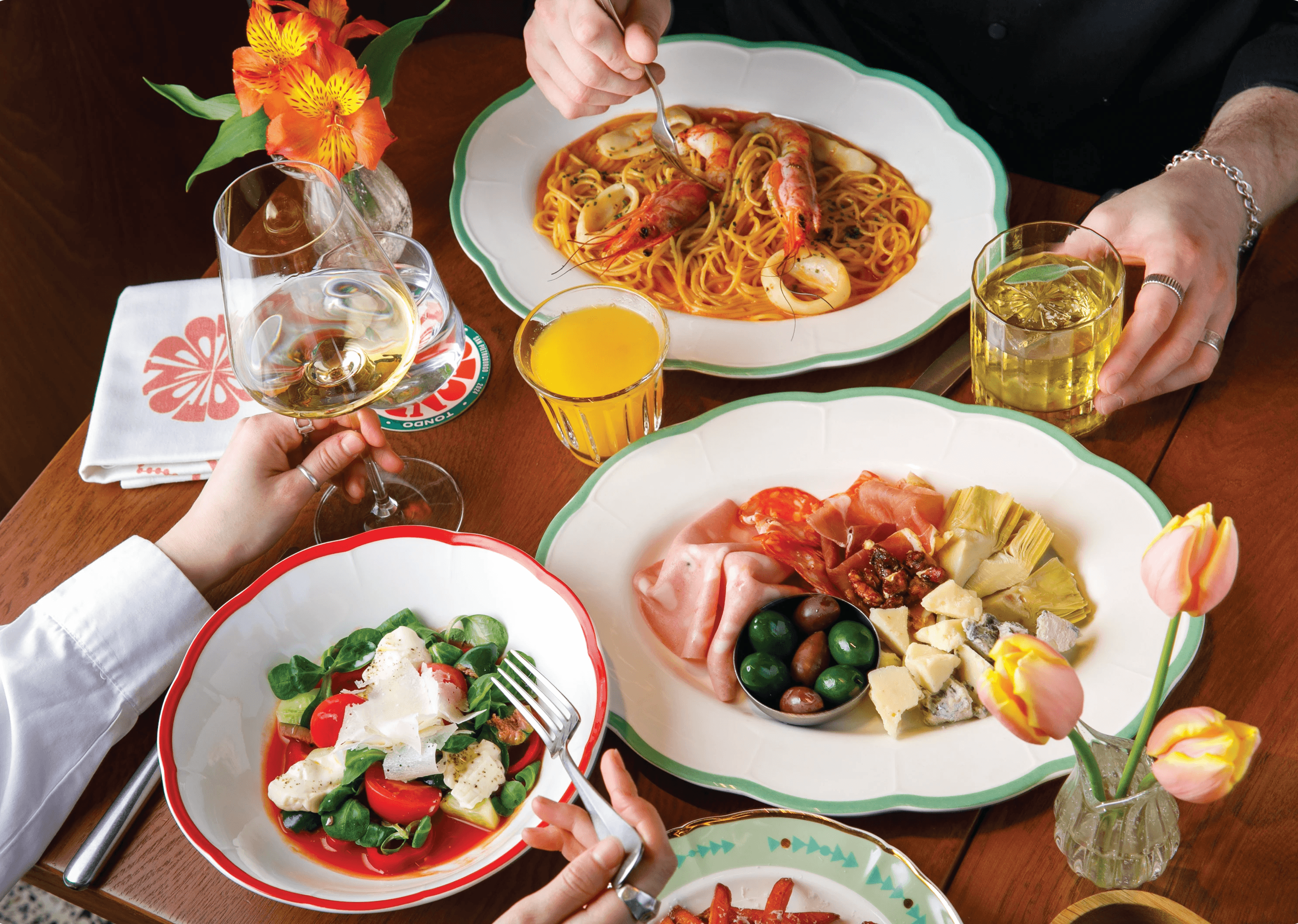 Batch.Works logo over a photo of a box of 3D printed objects