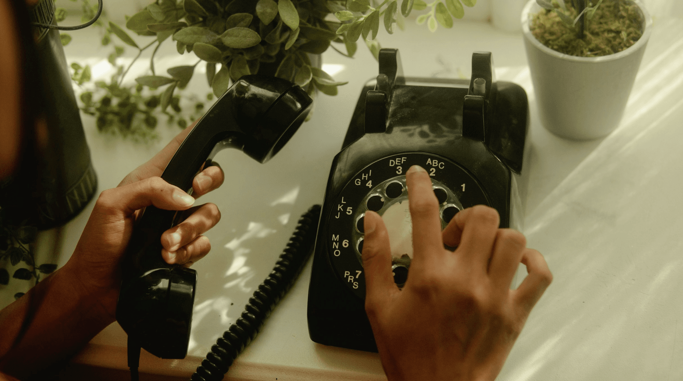 Old phone being dialed