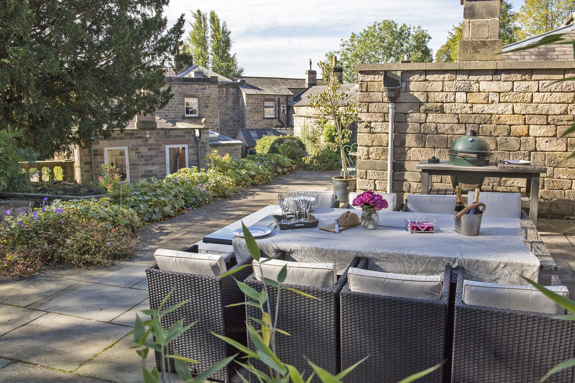 Darley House. Derbyshore. Patio area