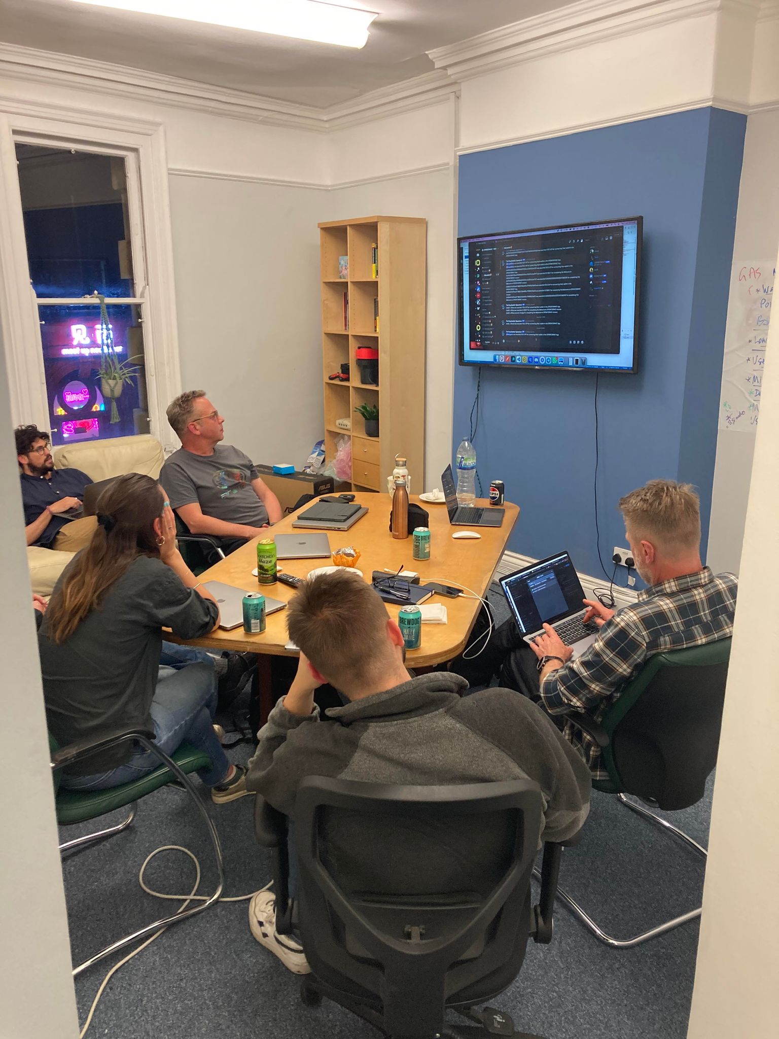 No description available.