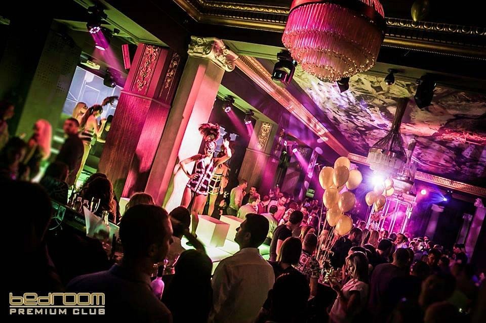 Bedroom Premium Club show