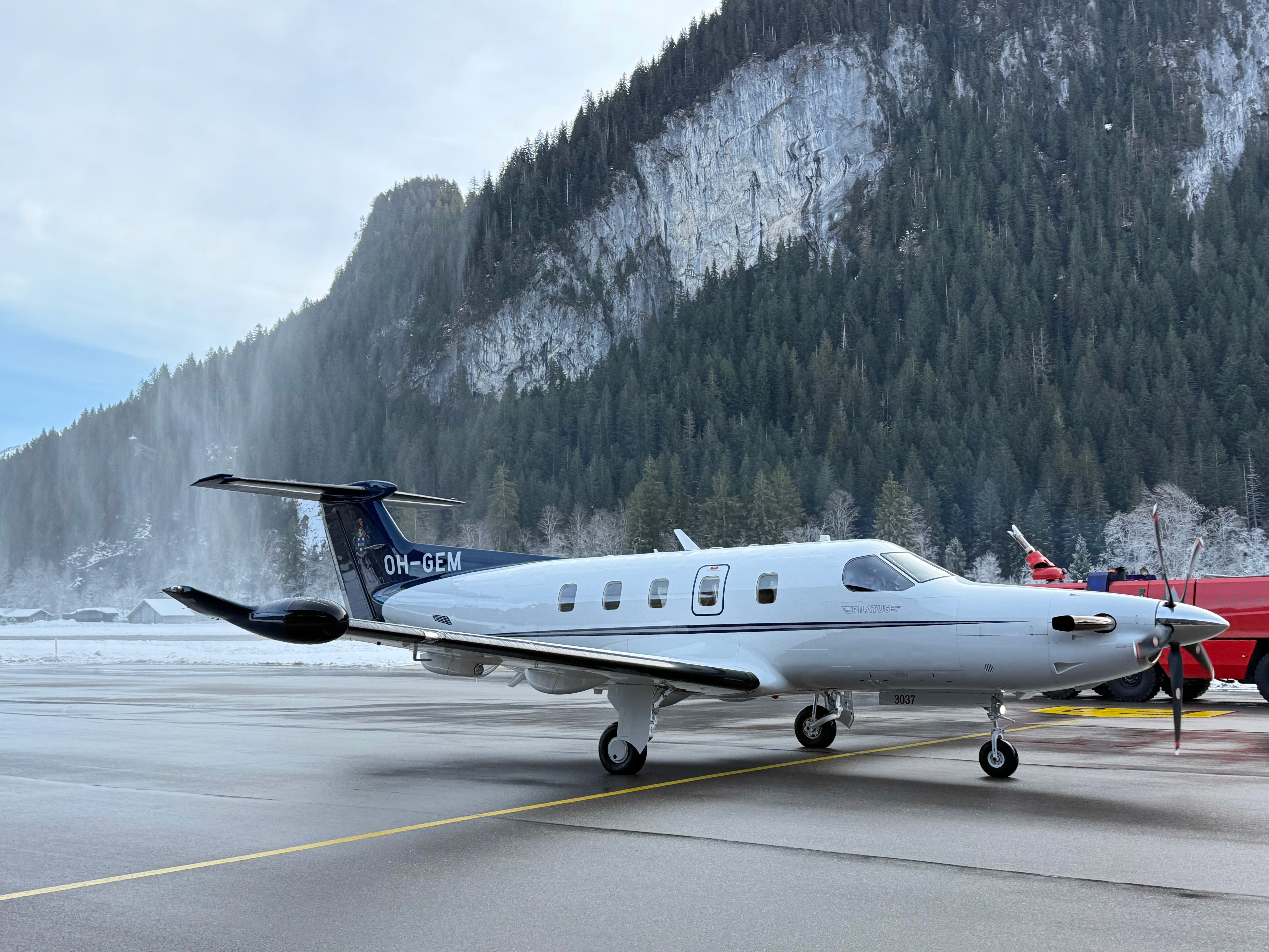 Pilatus PC-12 exterior