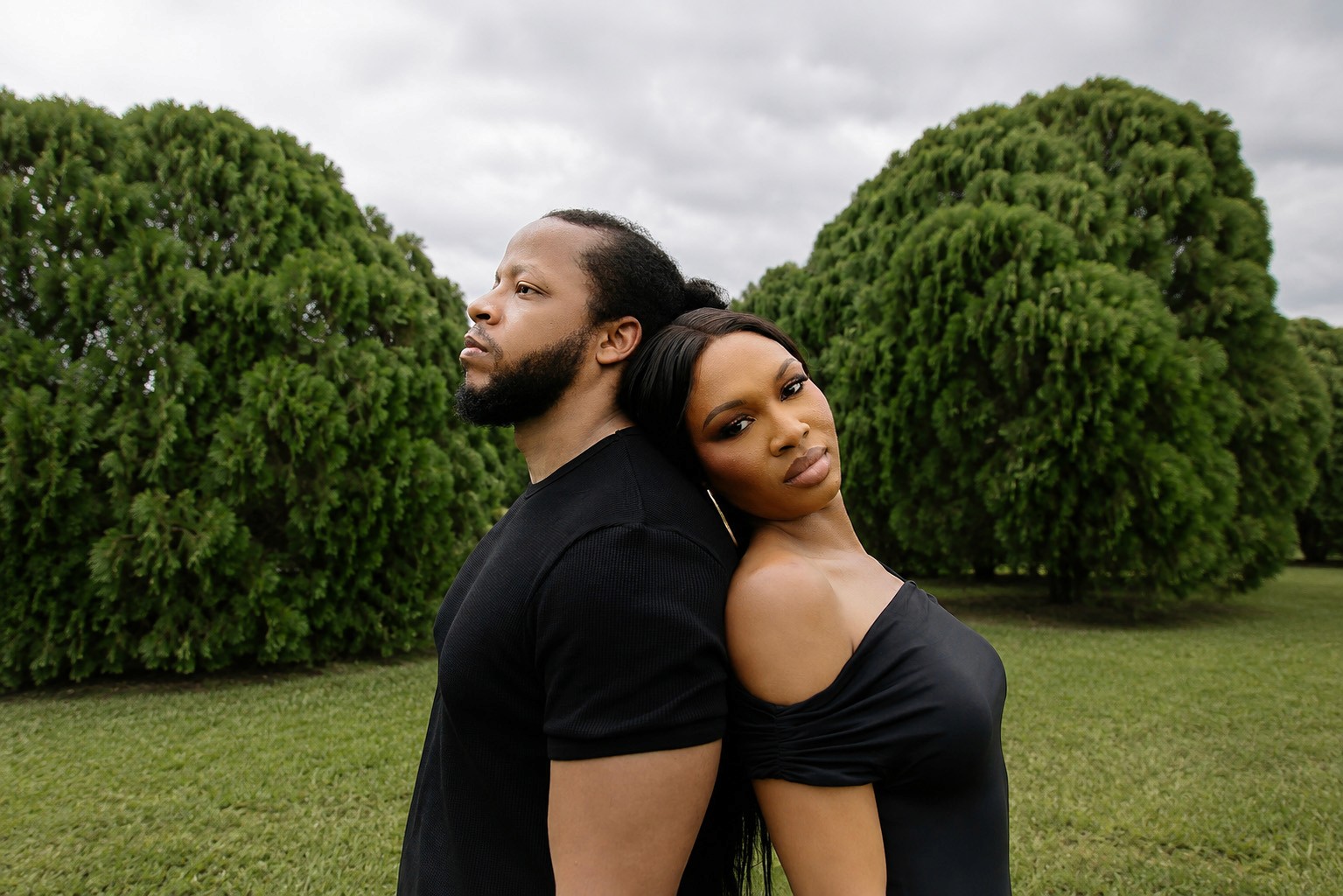 bride and groom, pre wedding picture