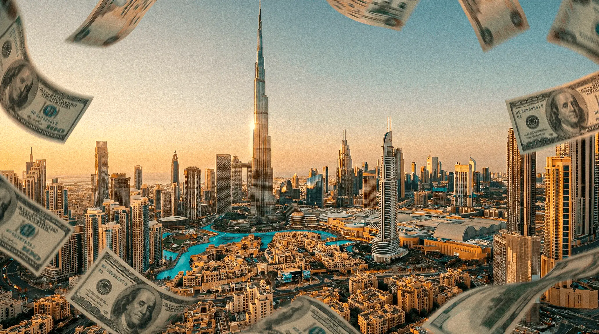 Skyline de Dubái con billetes de dólar cayendo, simbolizando oportunidades de inversión y rentabilidad inmobiliaria.