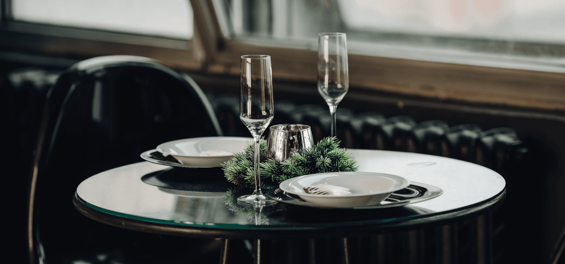 glasses and plates on the table
