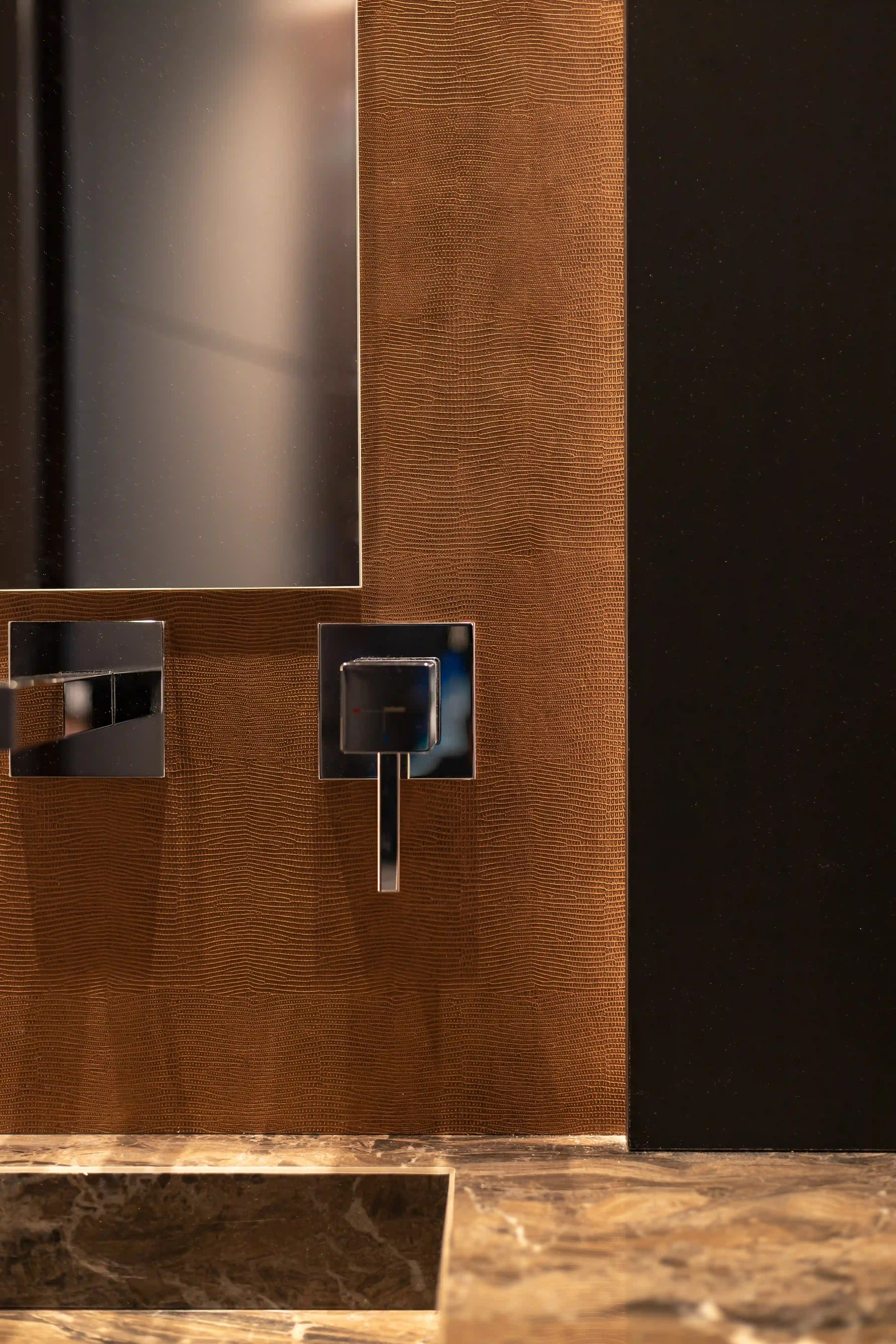 handvat kraan met led verlichting van muur