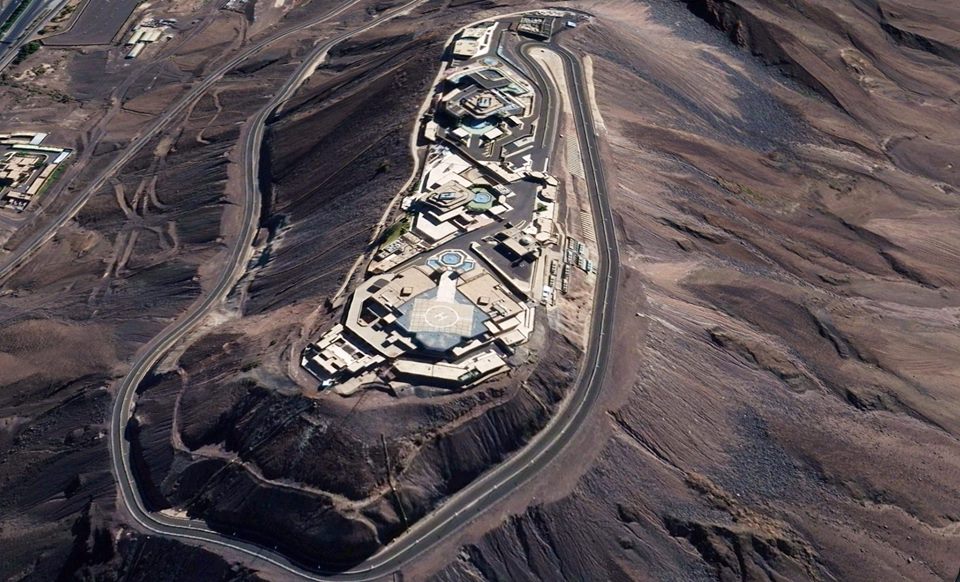 A view of Taiba Palce on top of a hill