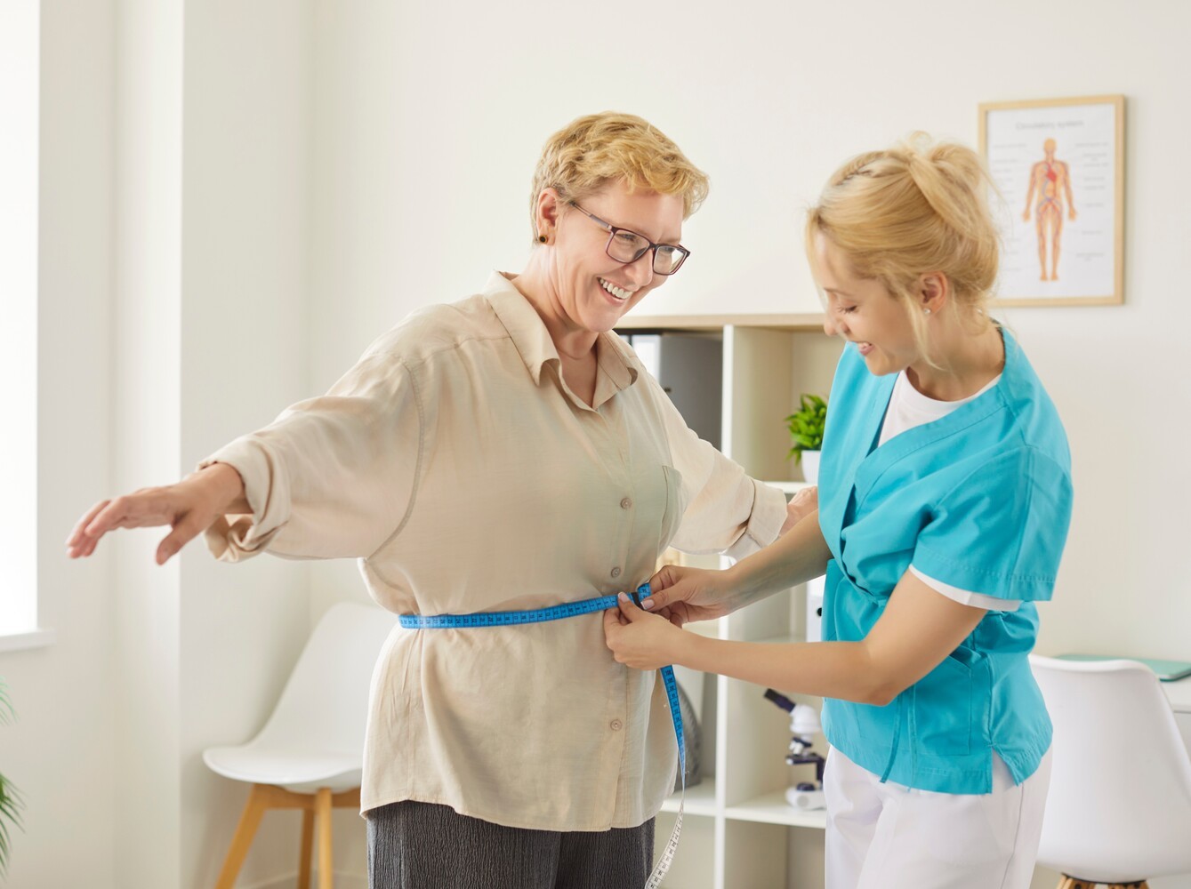 medical professional helping check a woman’s results while she’s taking the best birth control pill for weight loss