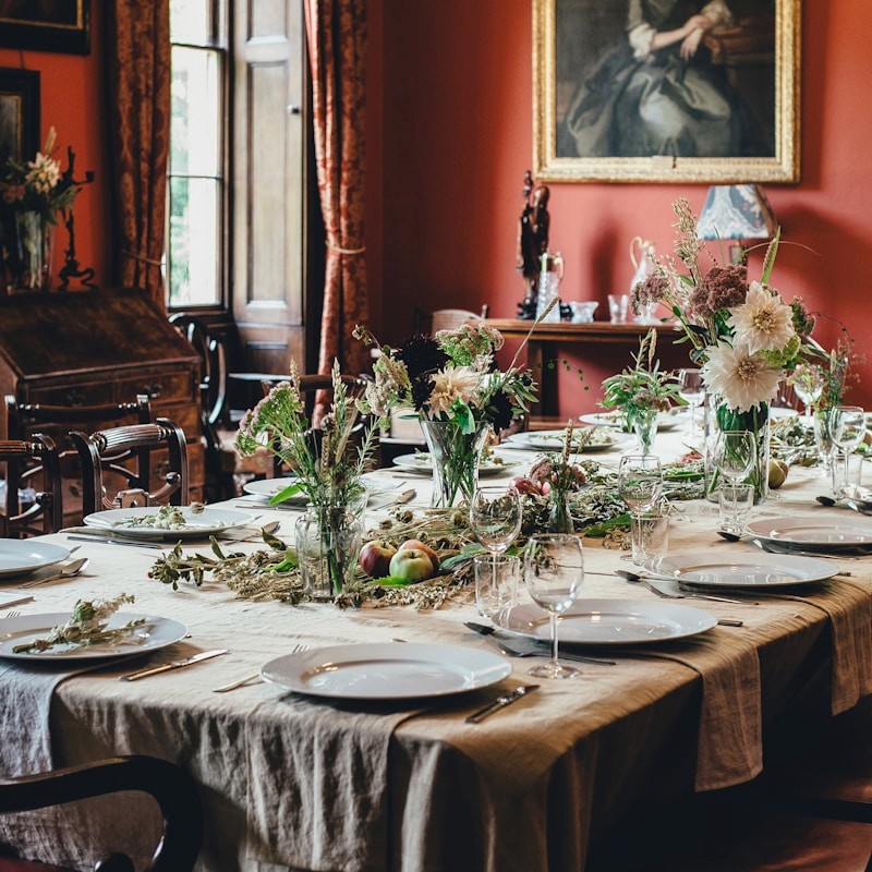 Premium dining table setting