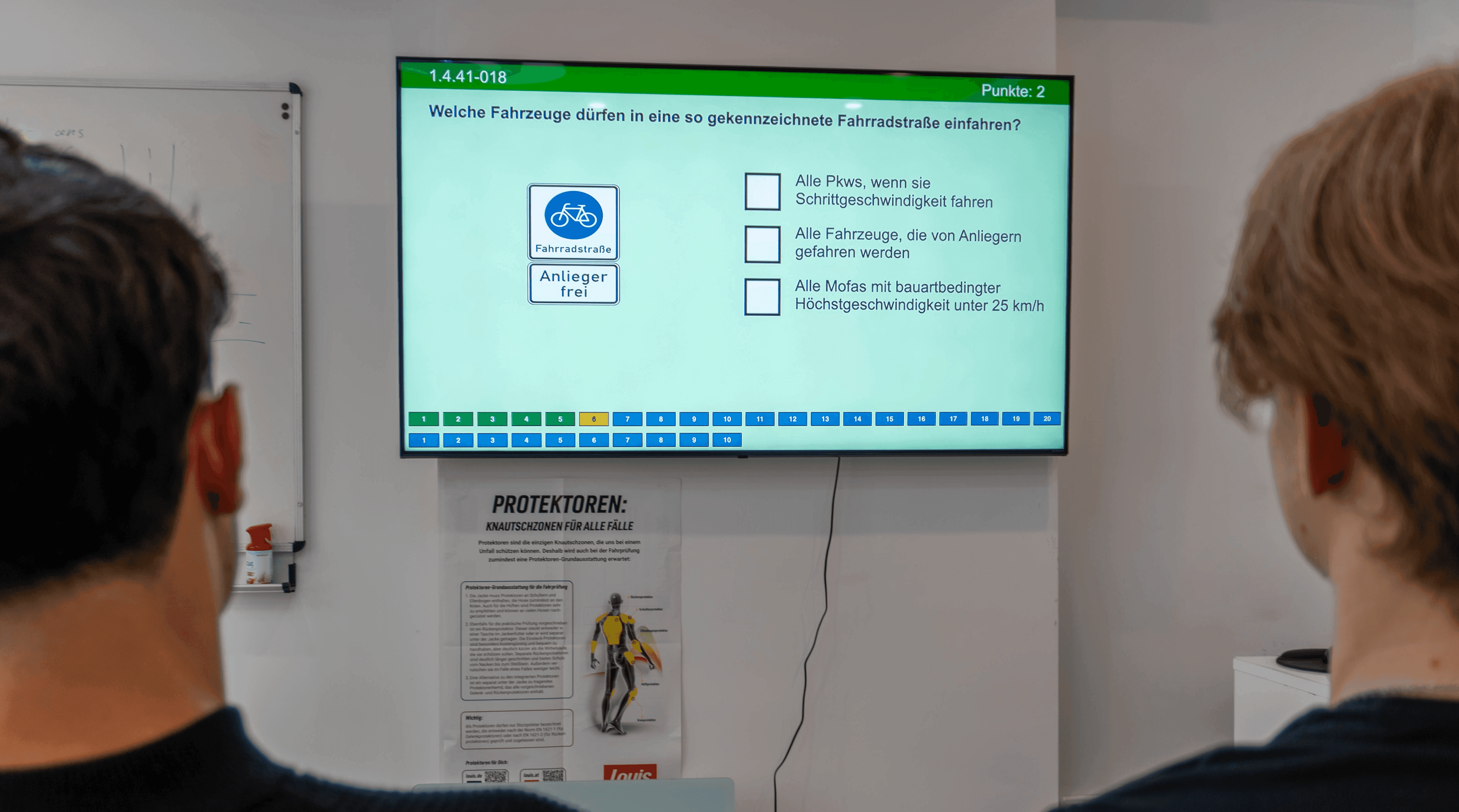 Theorieunterricht und Prüfungsvorbereitung bei der Fahrschule I-Drive in Berlin-Spandau