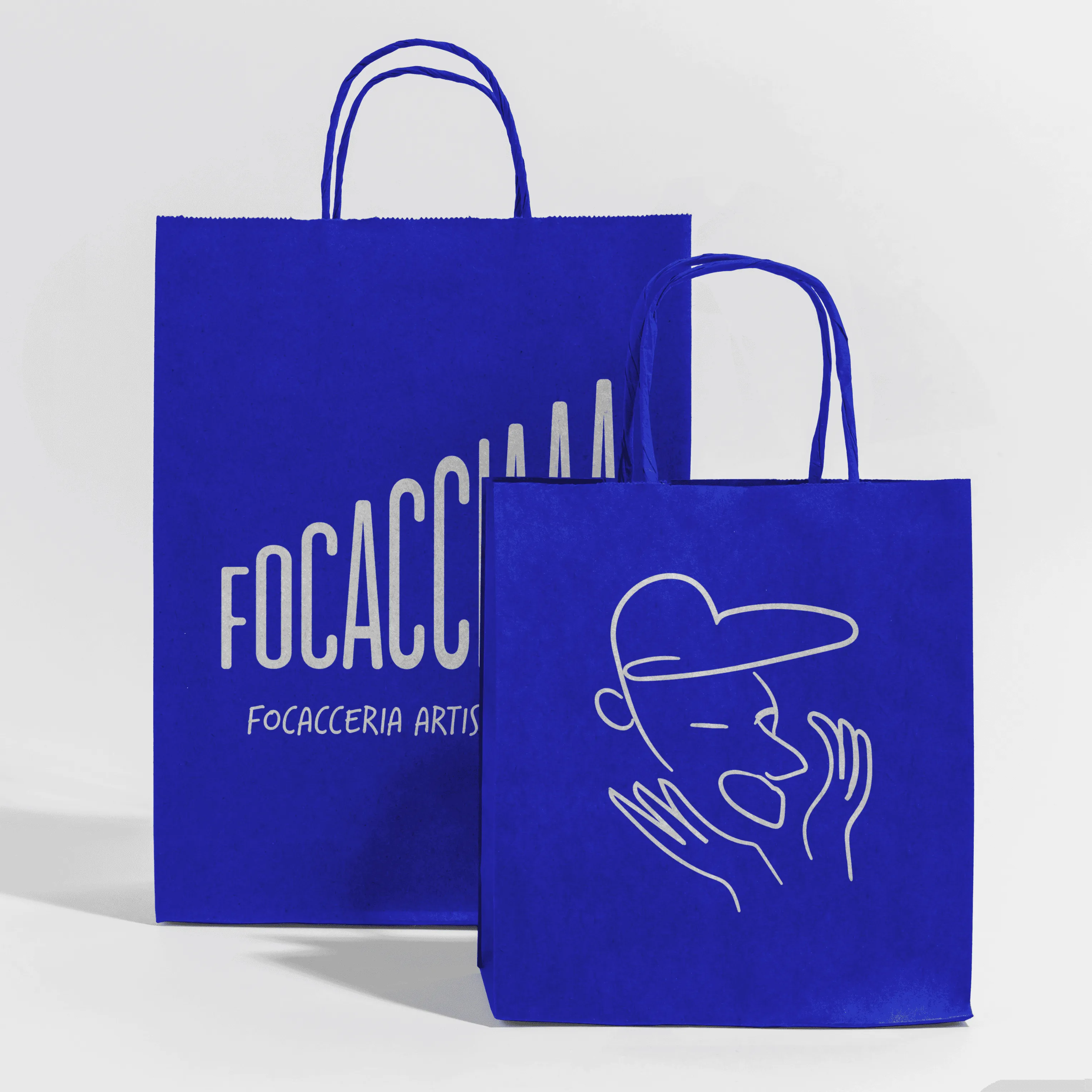 Sacs bleus avec mascotte et logo