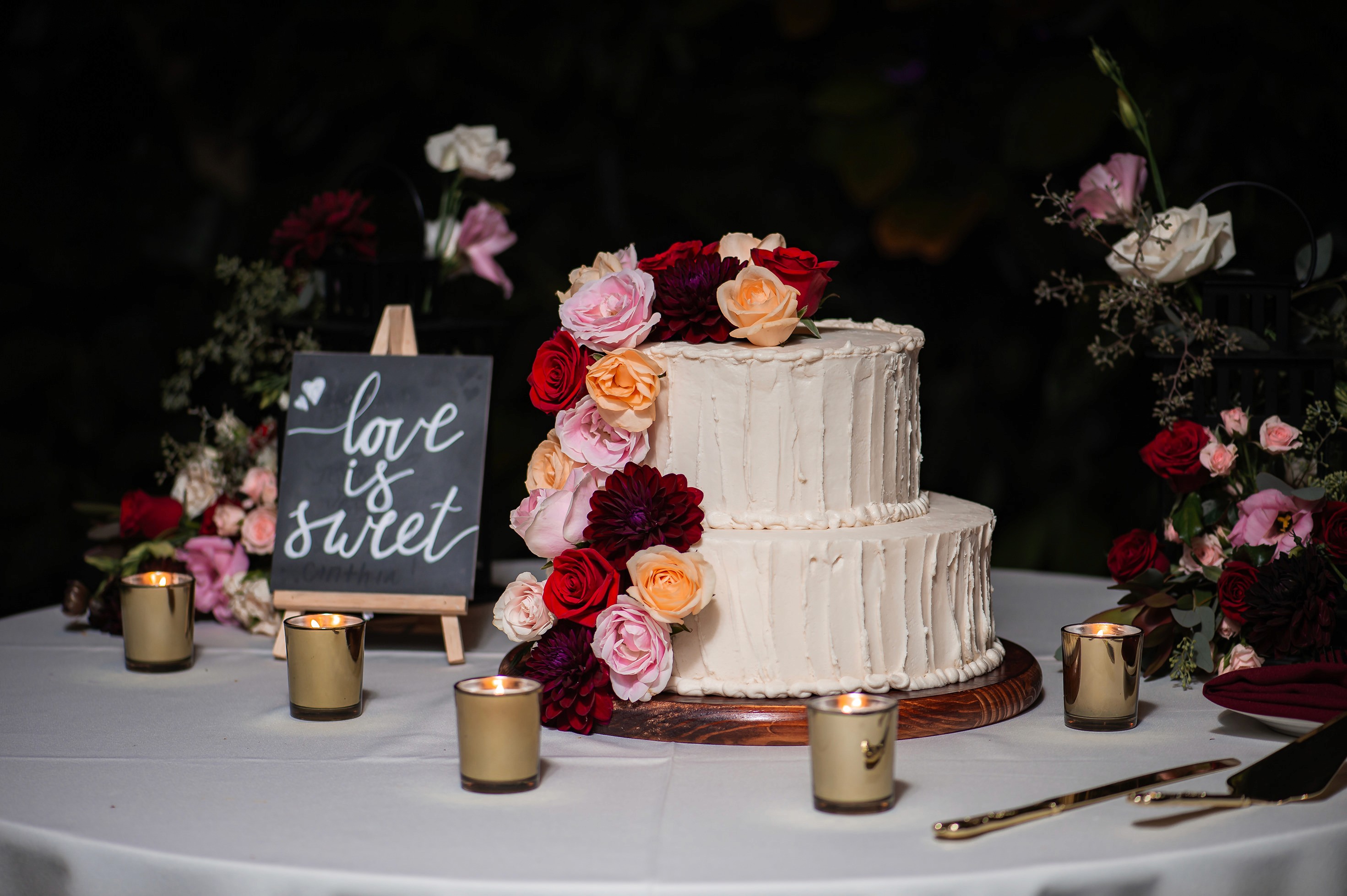 Wedding cake detail photo at reception