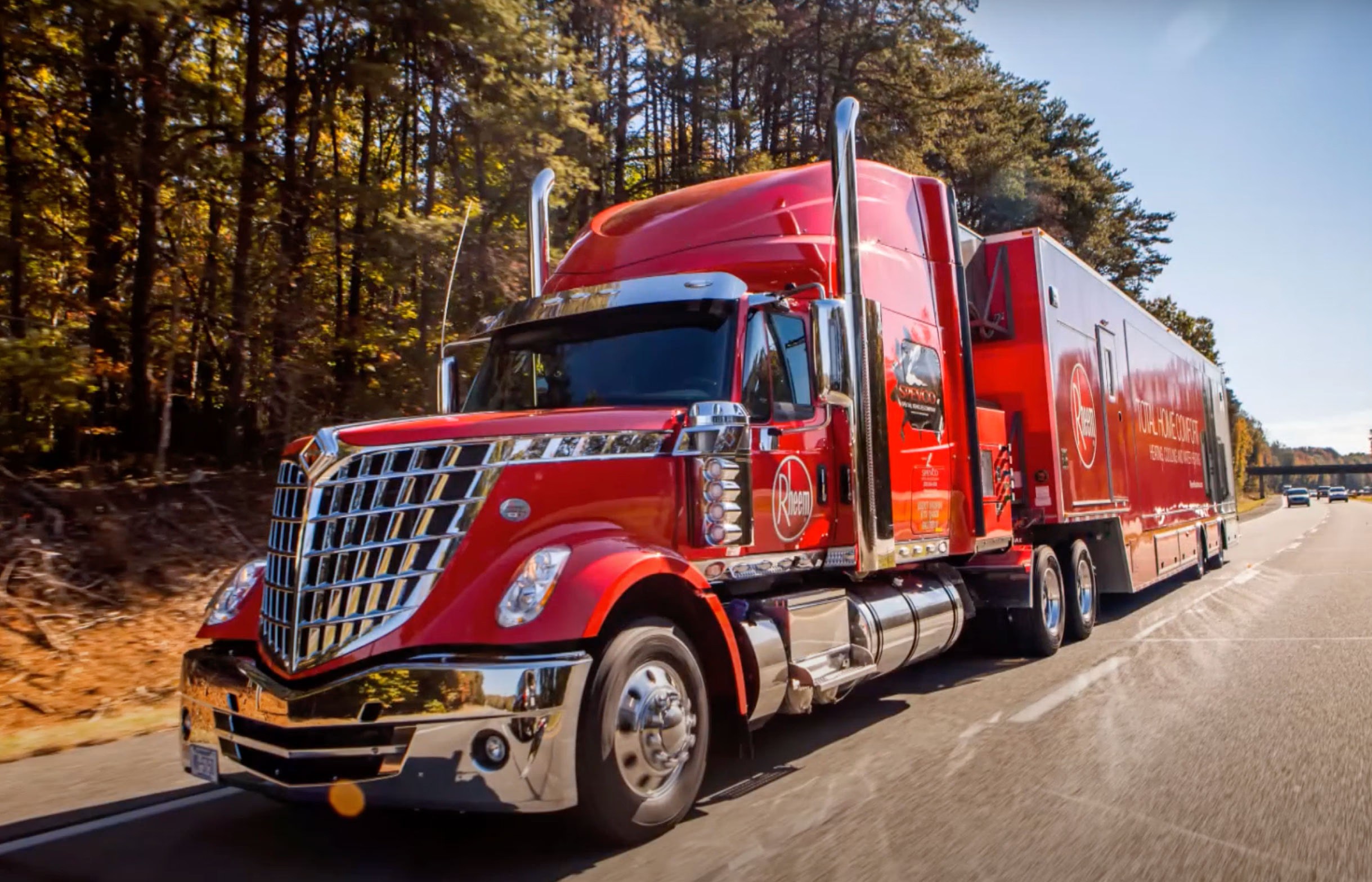 A rolling beacon of innovation. The custom trailer livery translates the "Engineered for Life" campaign into a high-visibility mobile format, generating massive brand awareness across 48 states while signaling the high-tech experience inside.