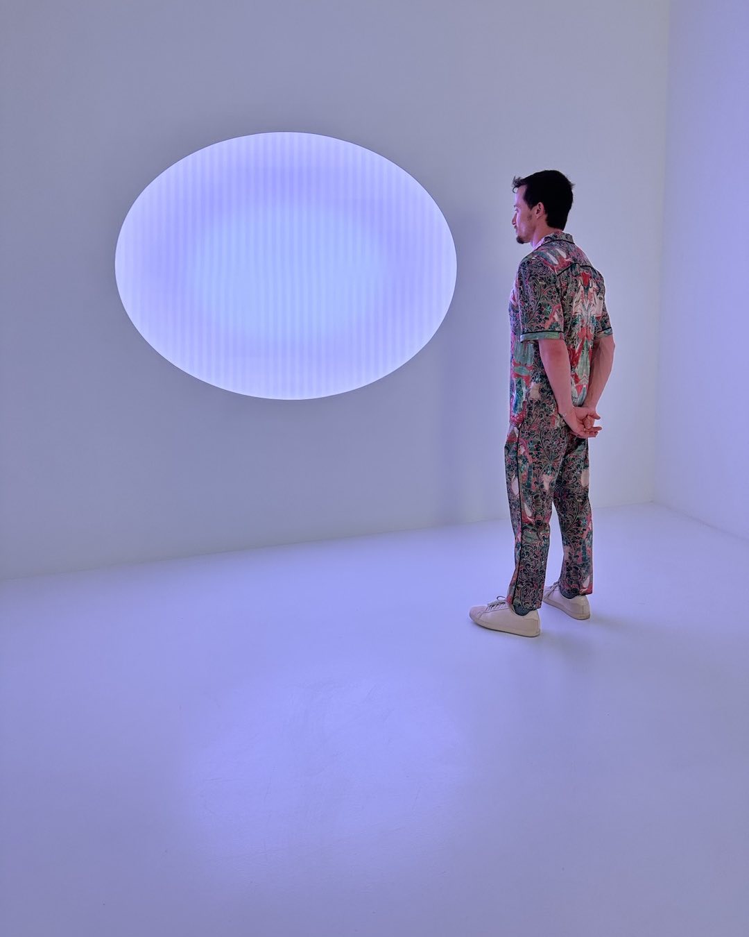 Coach explaining stuff to an athlete