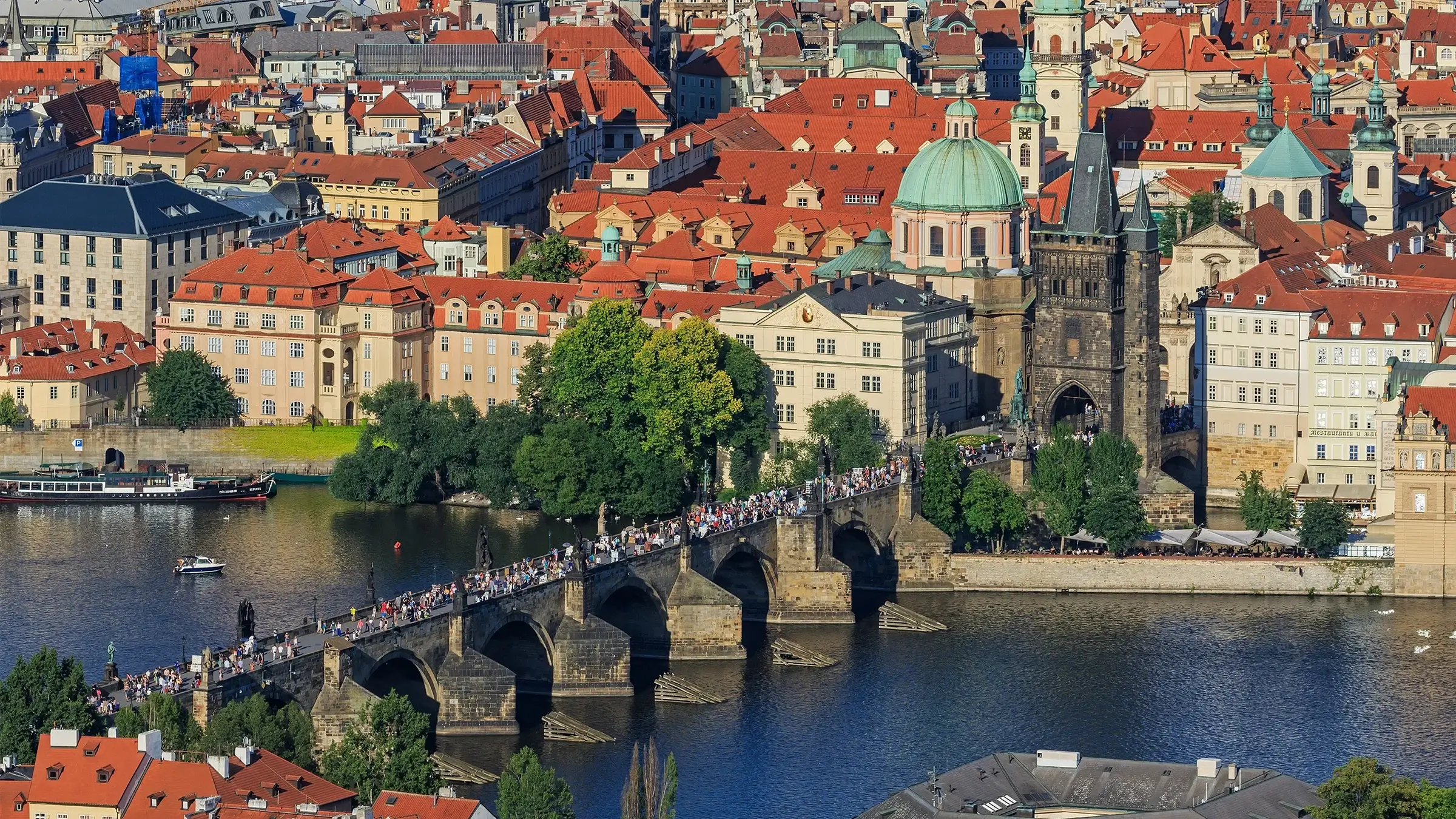 Historické centrum Prahy. Místo, odkud propojujeme aktivity a partnery v regionech.