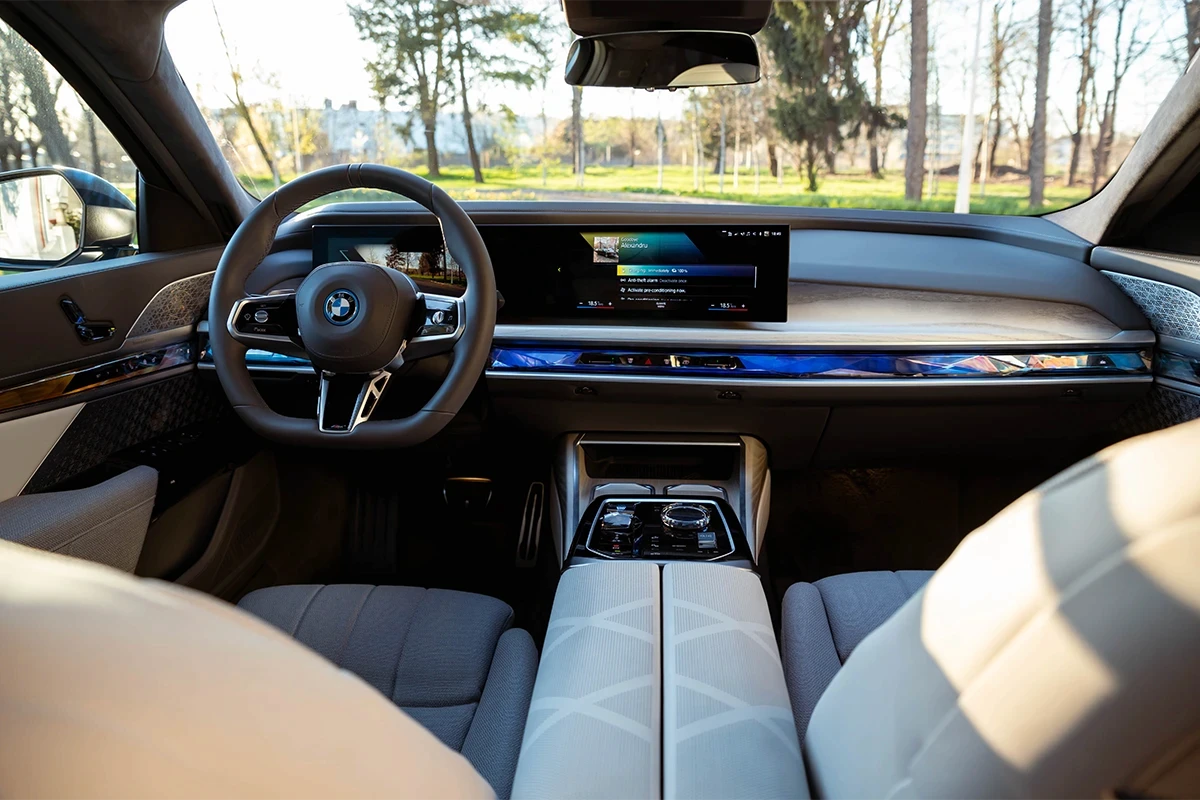 BMW i7 interieur avant
