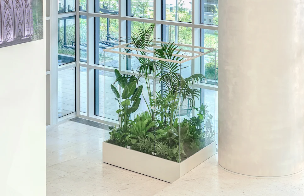 공기업 로비 실내조경