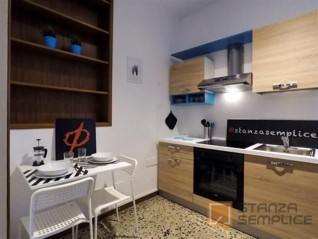 14 sqm room in Via Mantova, Brescia