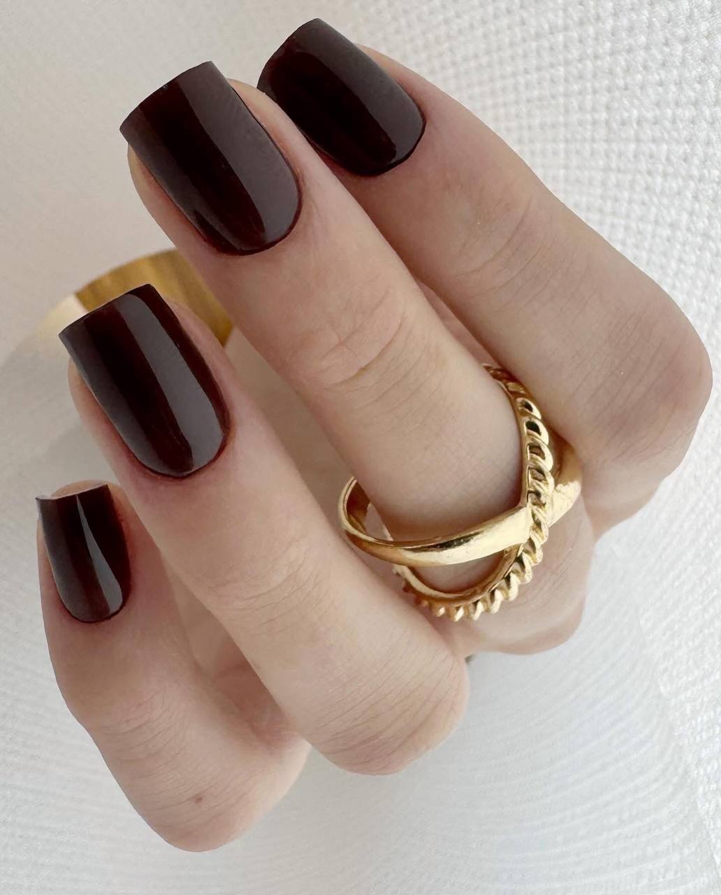 Kynsi- ja manikyyrihoidot