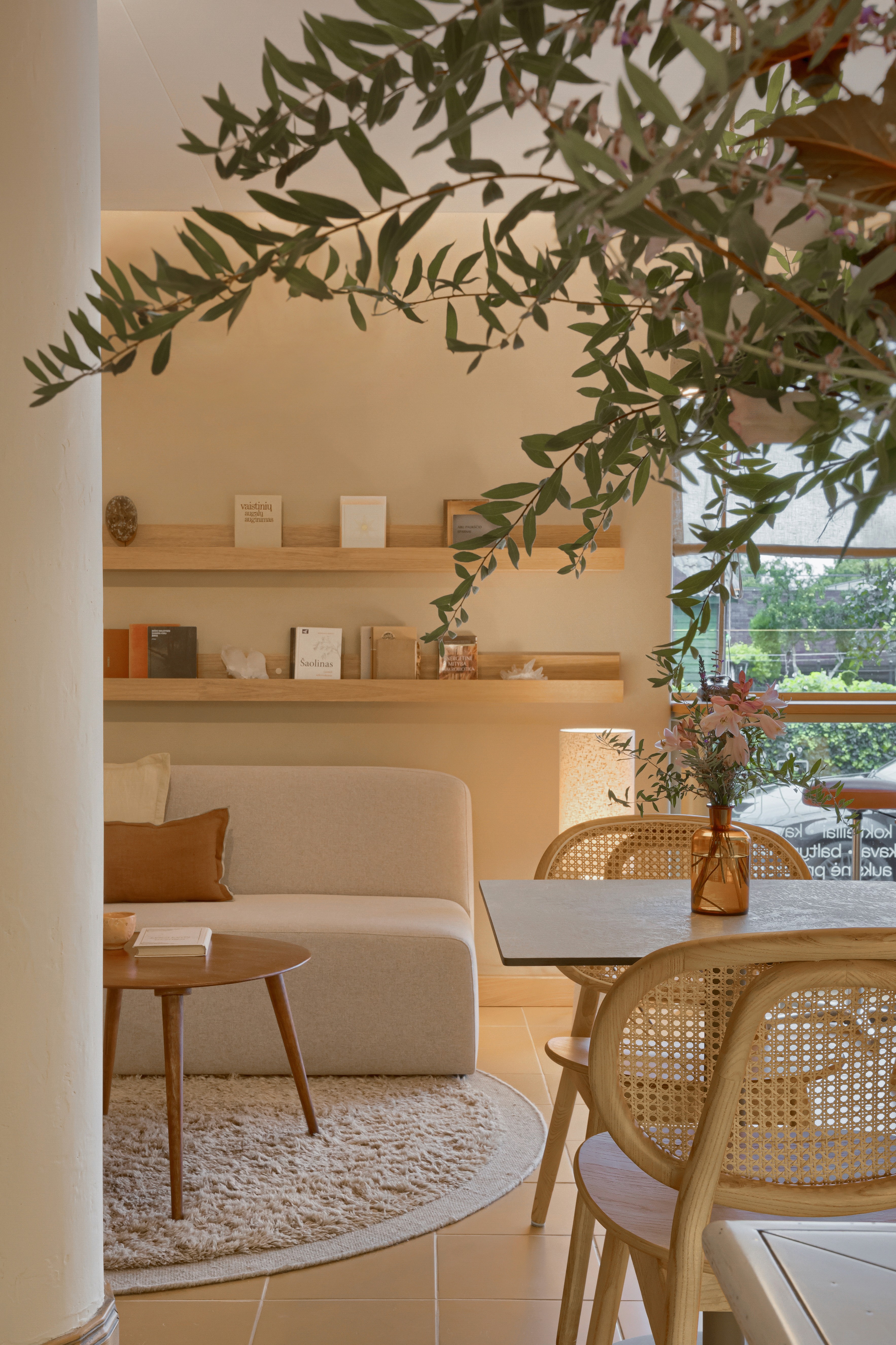 blured persona image