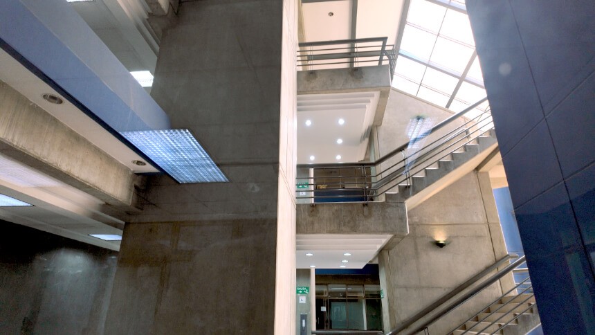 Costa Rica dental tourism: implants, all-on-4, F-M restoration, cosmetic, smile design.