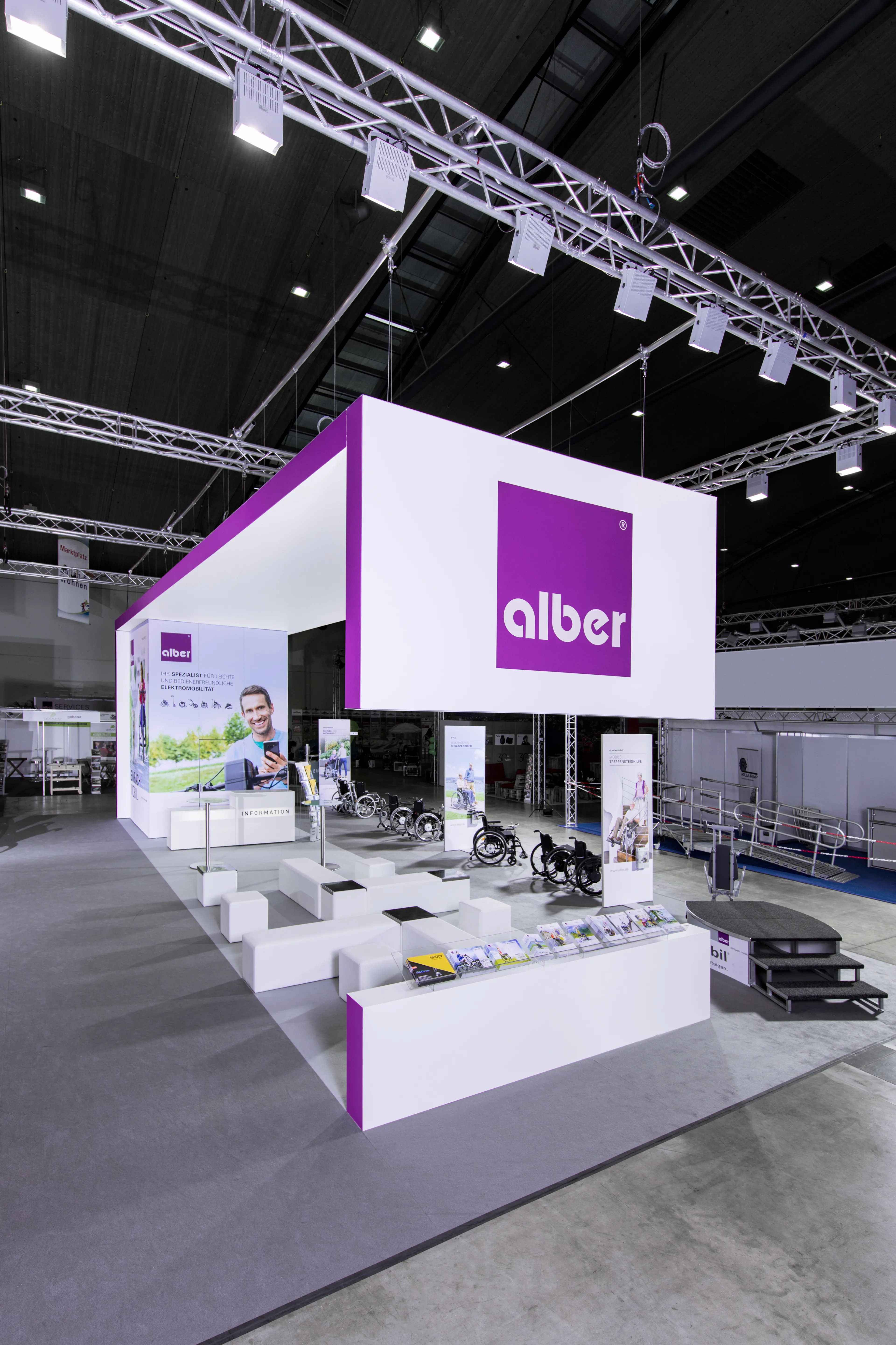 Alber Messestand Karlsruhe Frontseite