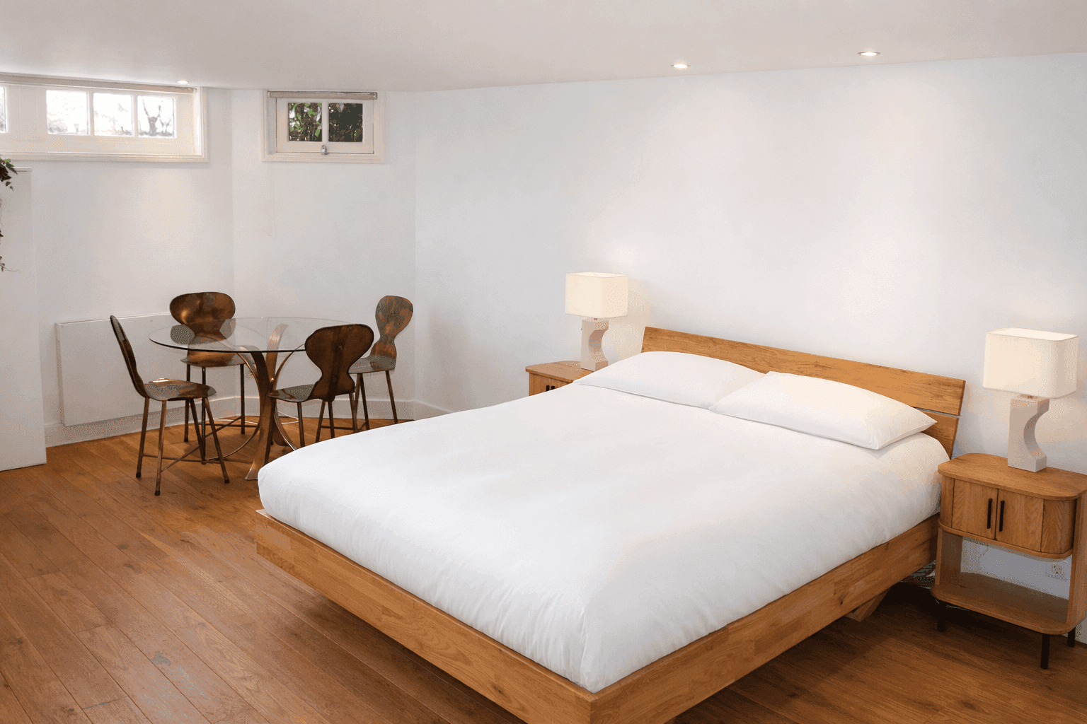 Sfeerfoto van slaapkamer in de impact stay inclusief zithoek