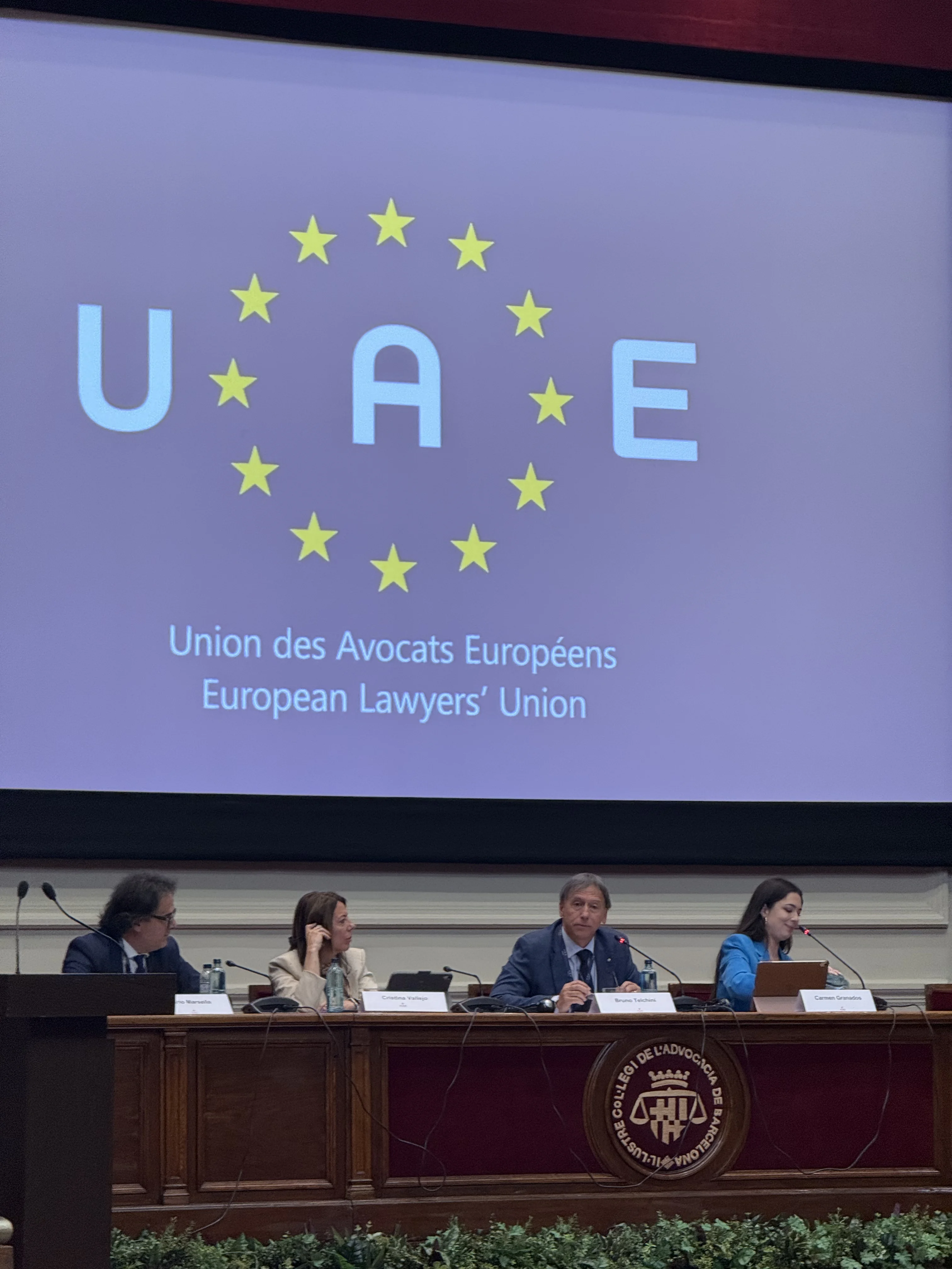 UAE welcome slide on screen