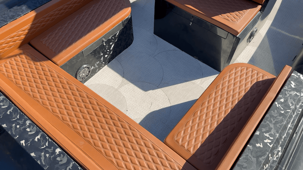 Non-slip deck flooring