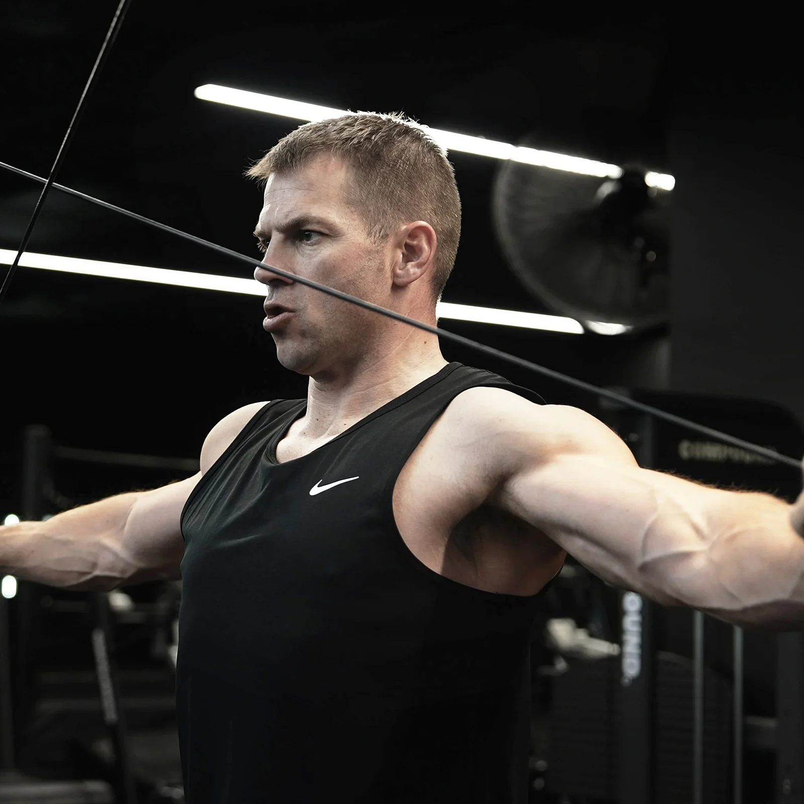 Drew Mitchell personal training strength workout at Lockeroom