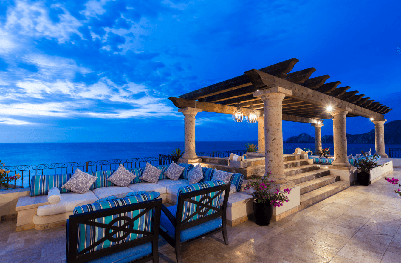 Ocean, terrace seating and pergola at Penthouse 3603.