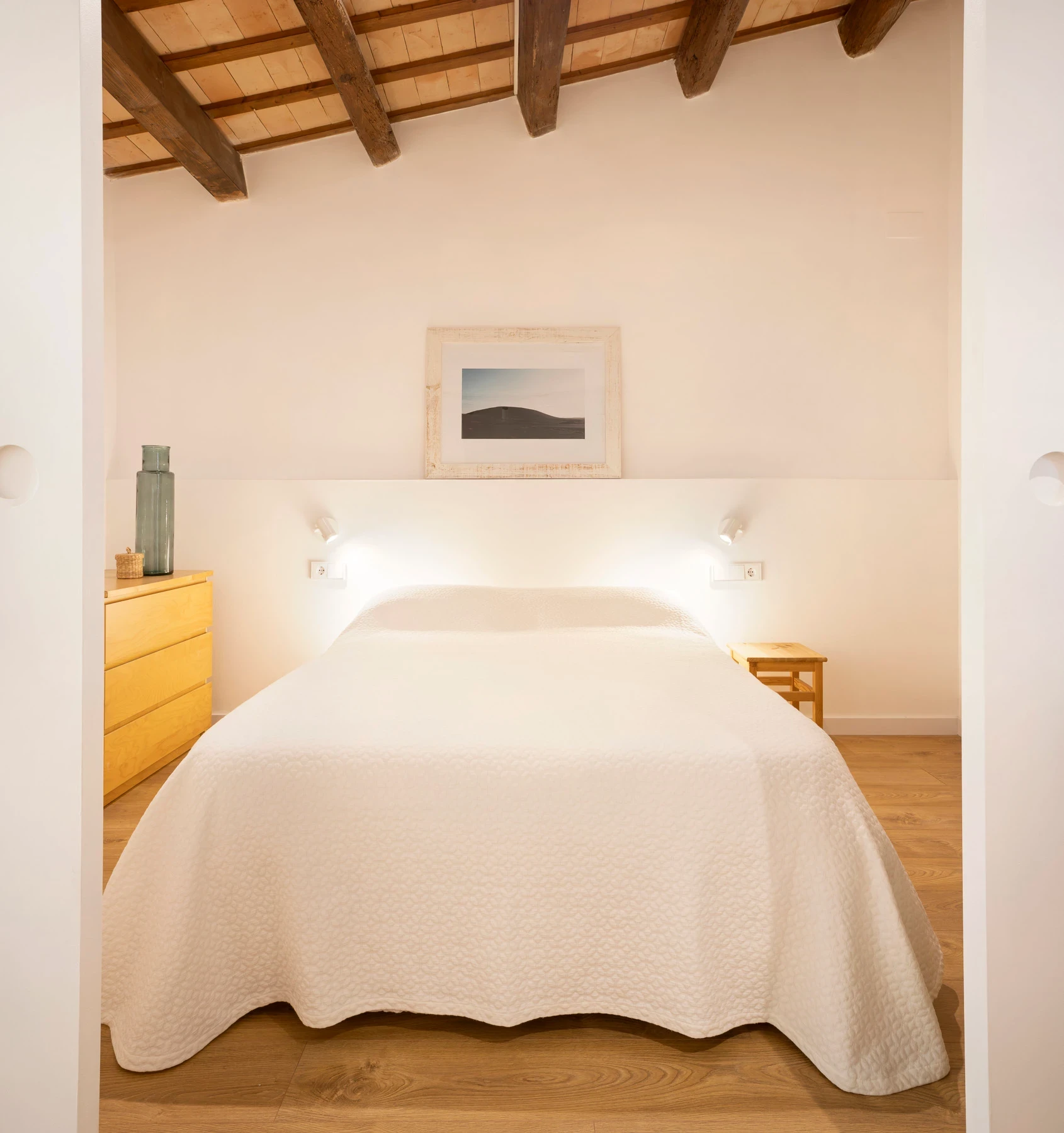 Architecture d'intérieur, chambre, portes coulissantes, lumière douce