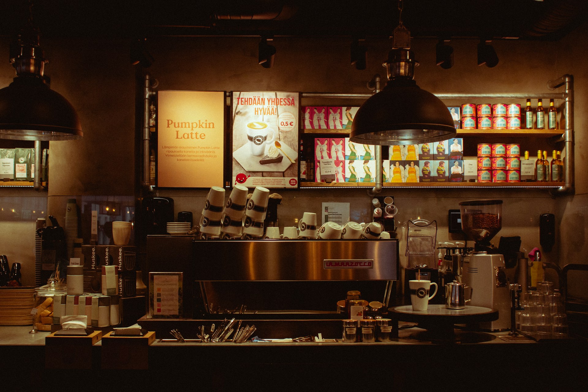 cafe unsplash
