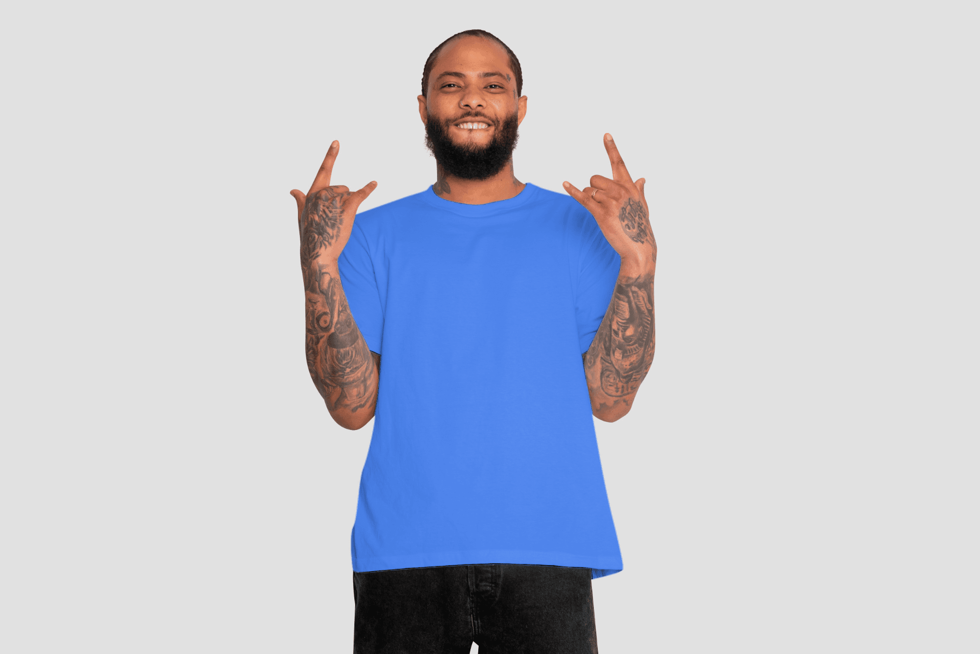 modelo de camiseta