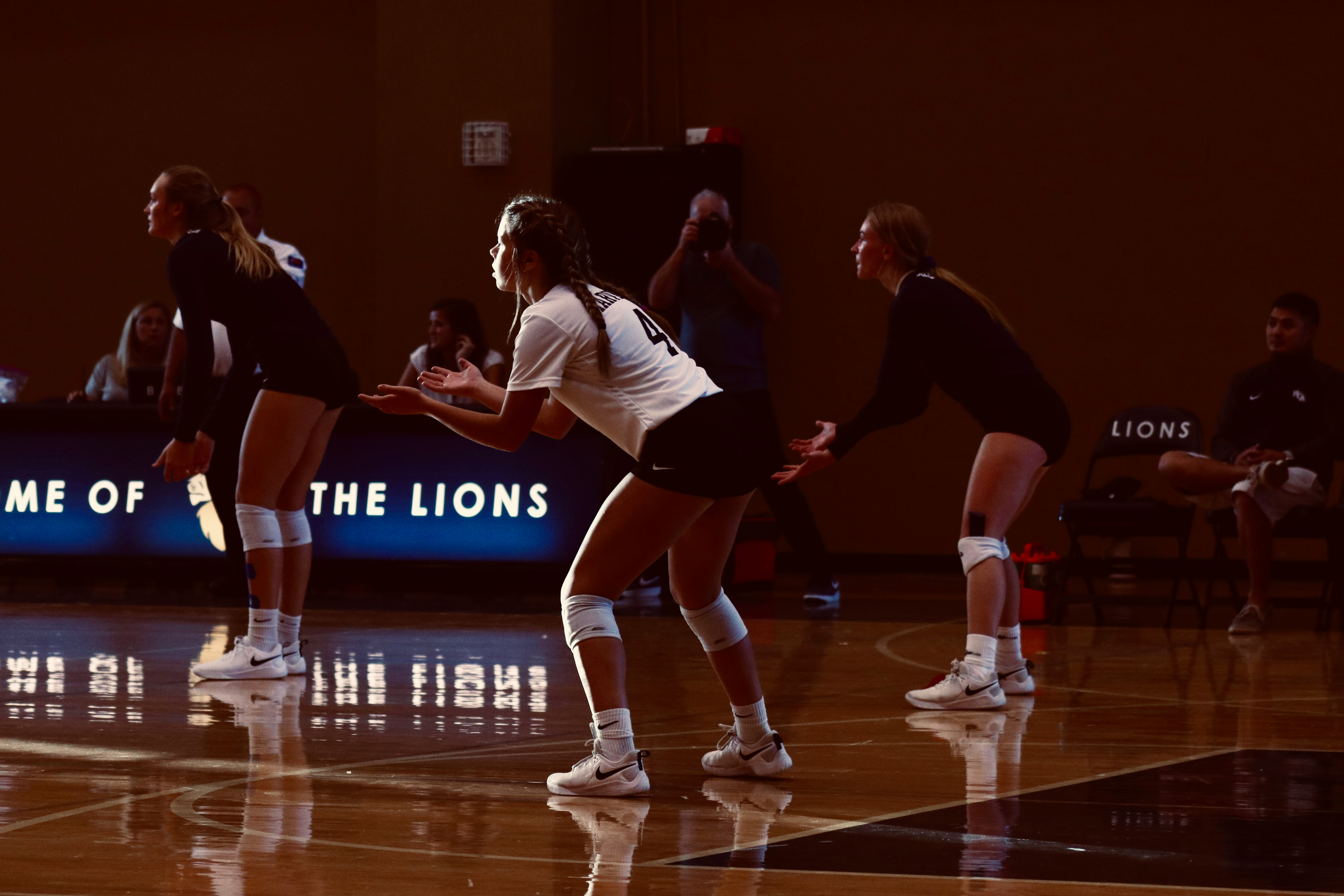 women playing volleyball