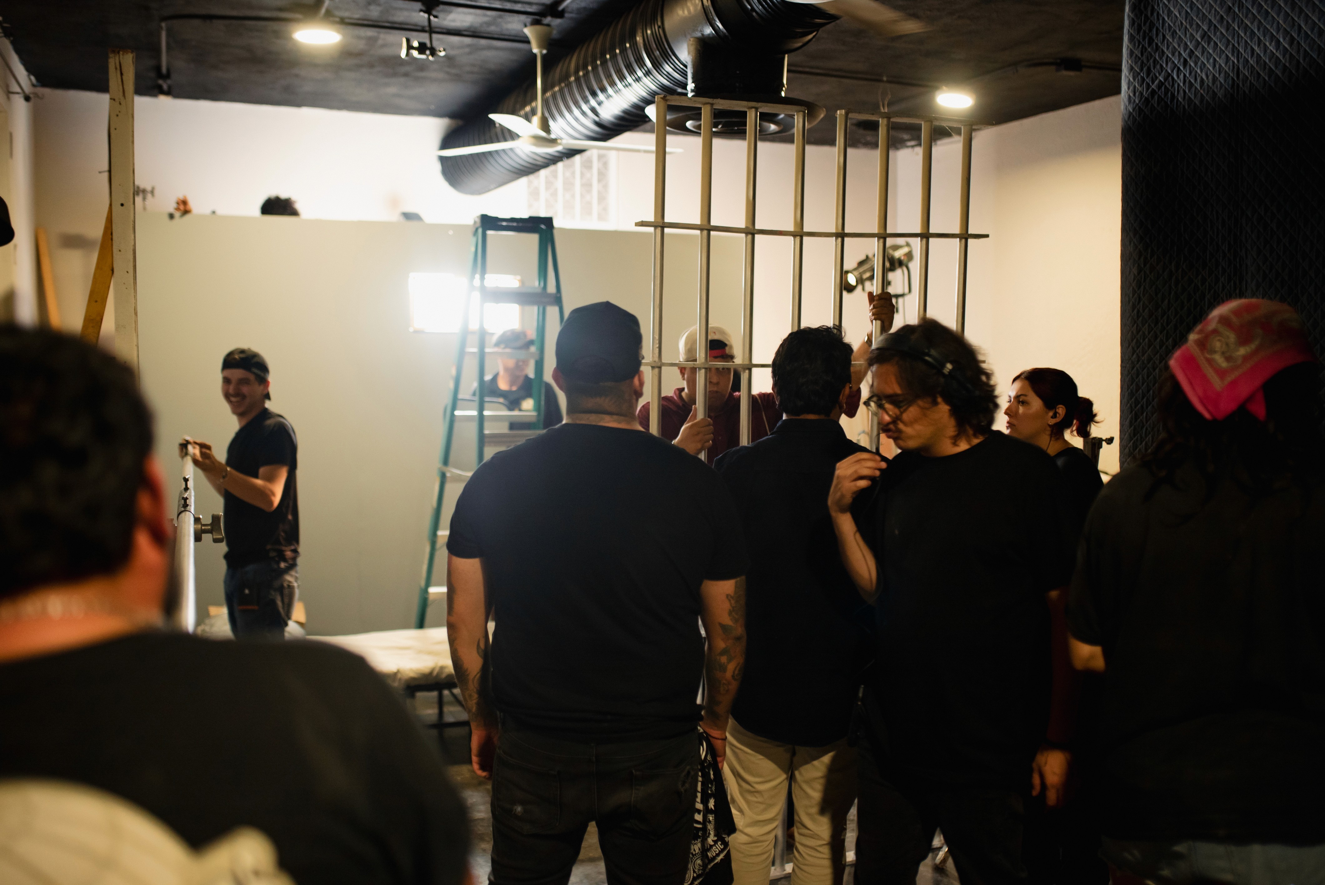 A technical look at the lighting setup for "Perro Lobo," where the Antimateria Films team precisely shapes contrast and texture to suggest an unvarnished reality.