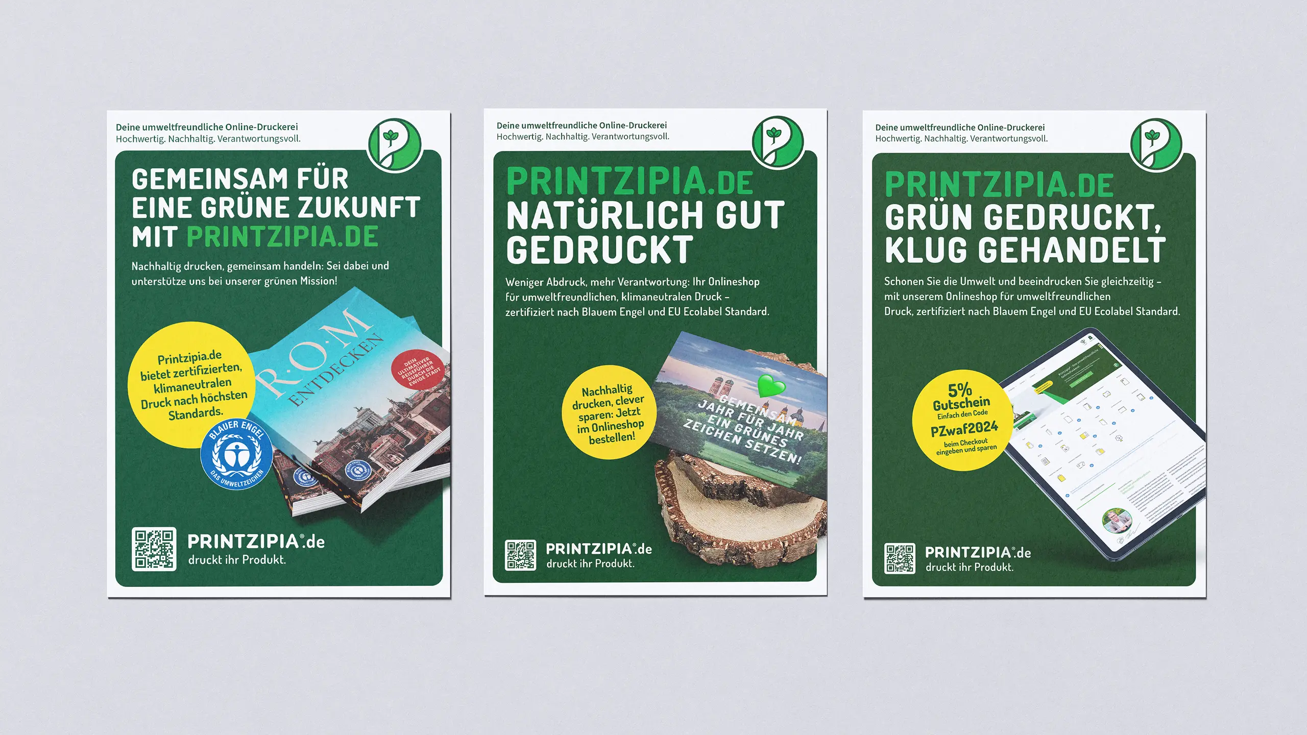 Drei nachhaltige Printzipia-Flyer mit Büchern, Tablet und Blauem Engel