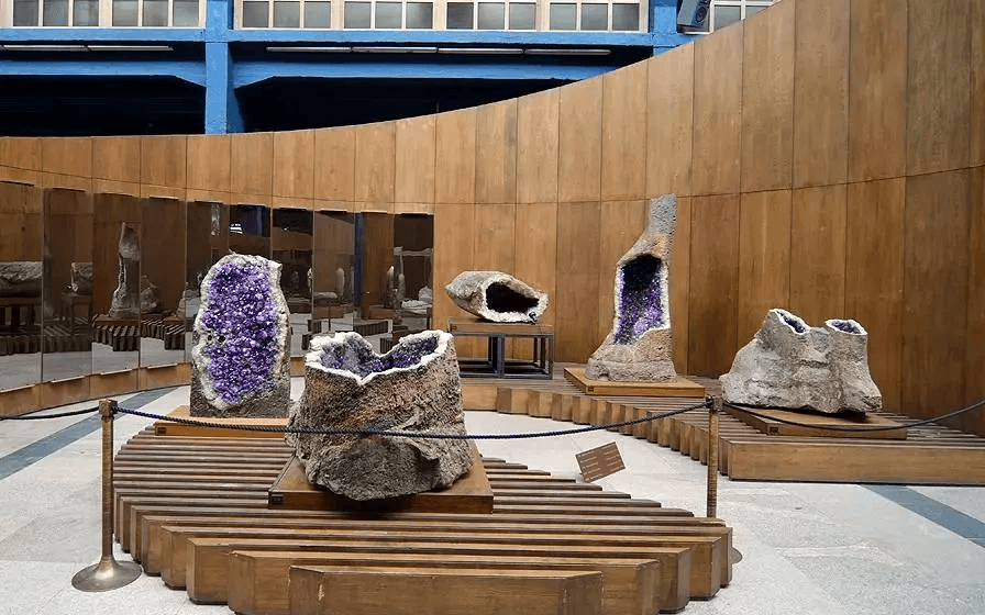 Giant amethyst geode