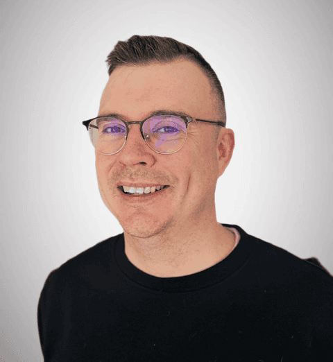 Headshot of Shannon McNeil - Executive Program Leader