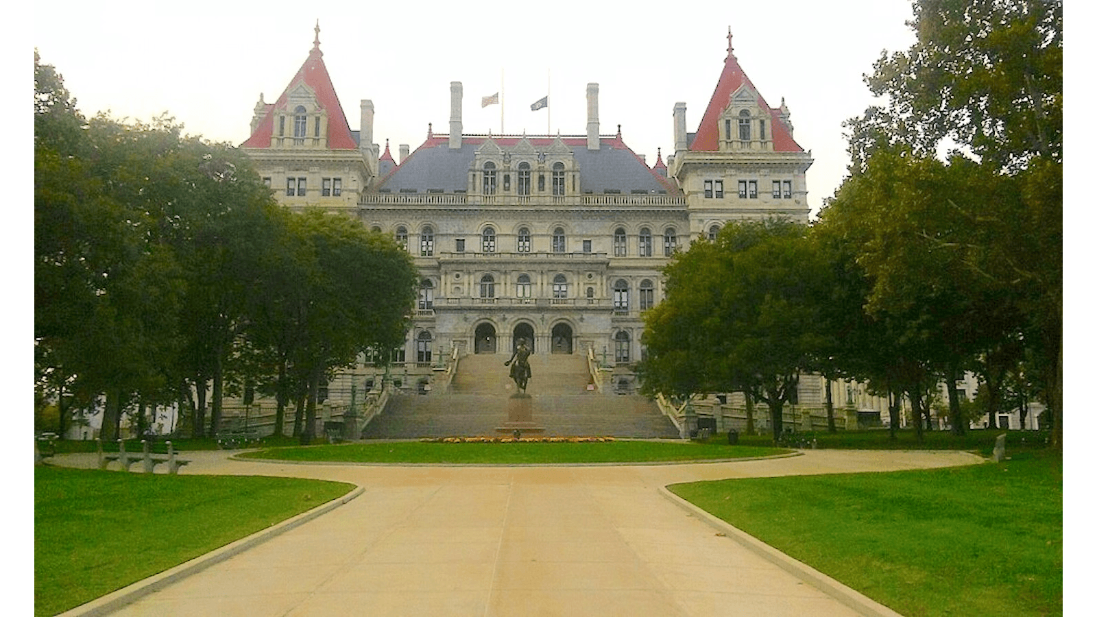 NYS Capitol Building in Albany. This file is made available under the Creative Commons CC0 1.0 Universal Public Domain Dedication.