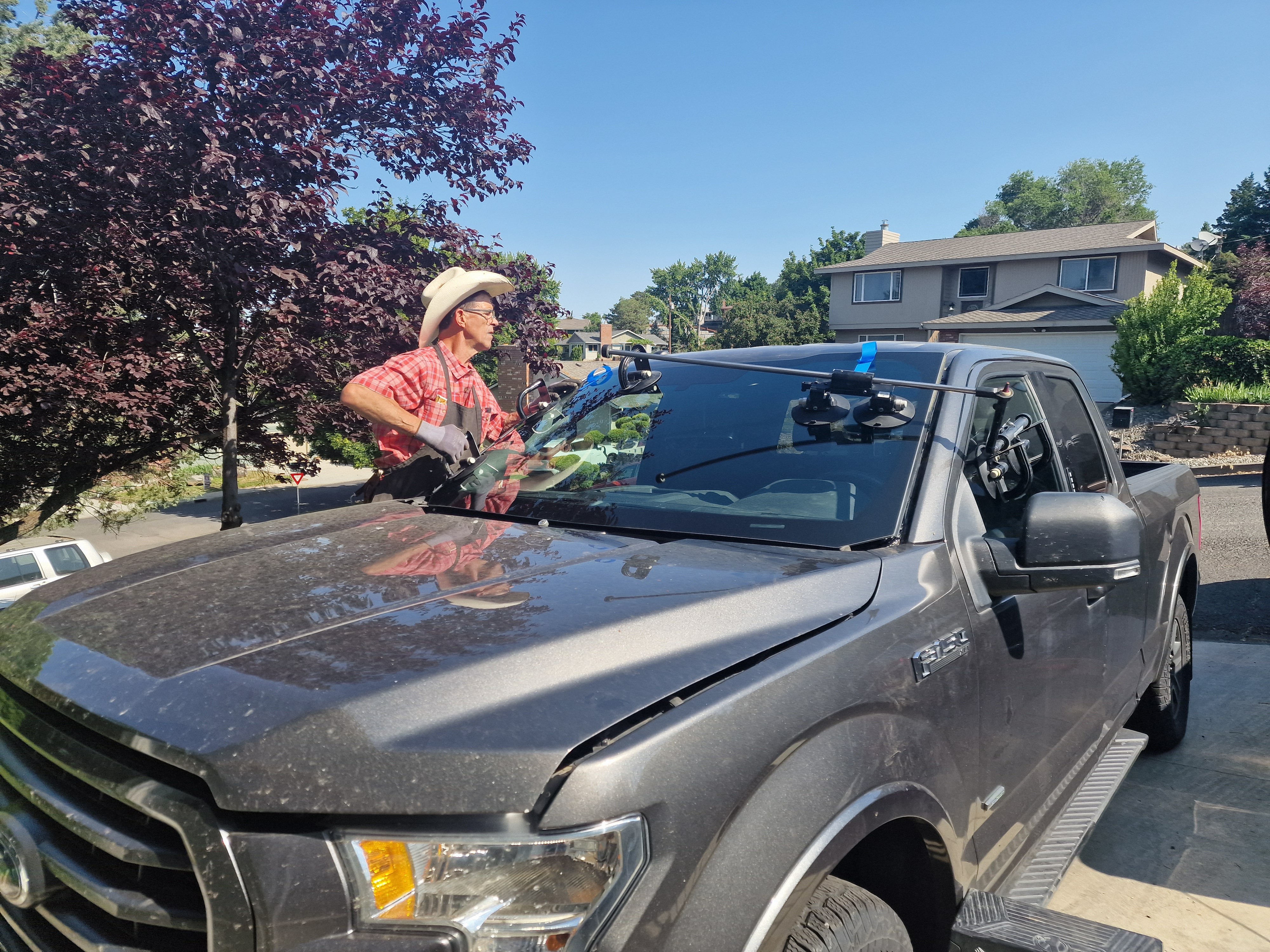 Mobile Glass Repair - Windshield Replacement