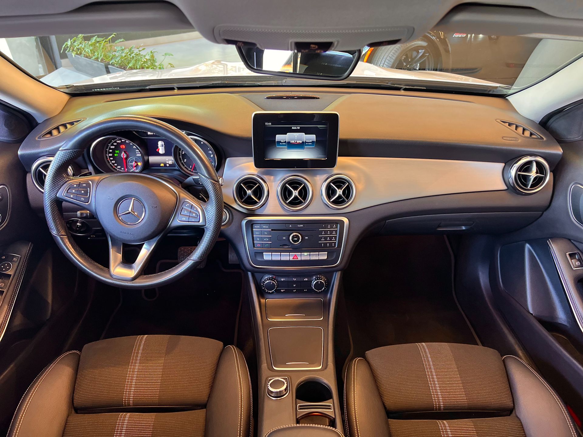 gla200-advance-2018