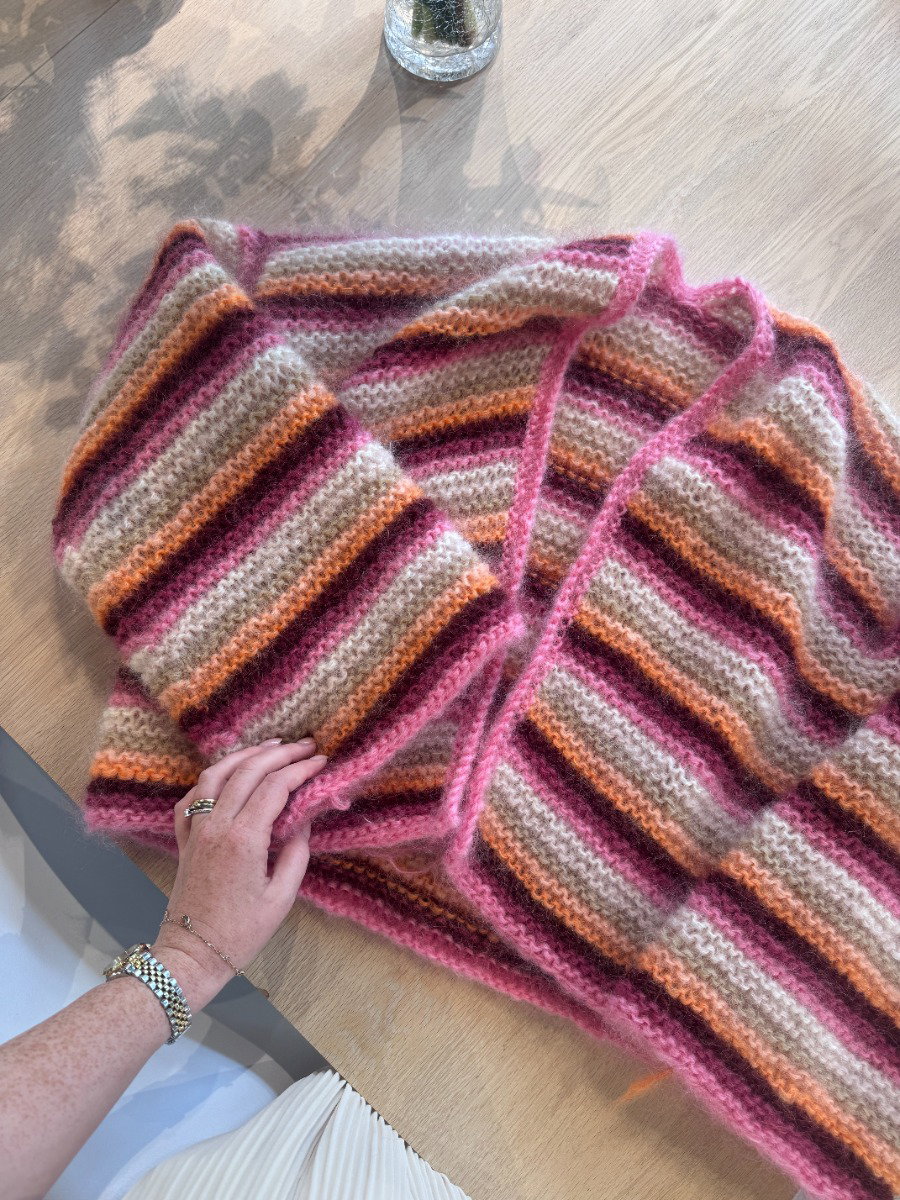 Rille Jakke knitting pattern by WeLoveKnitters
