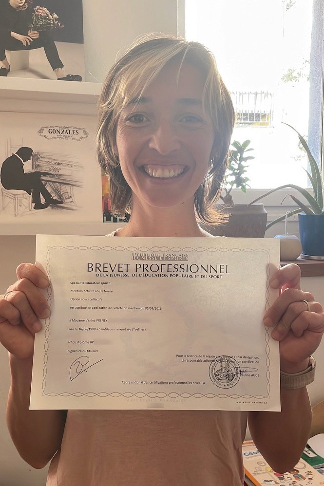 Découvrez les bienfaits du Reformer en Pilates à Rezé. Séances encadrées en individuel, studio à Trentemoult, proche transports.