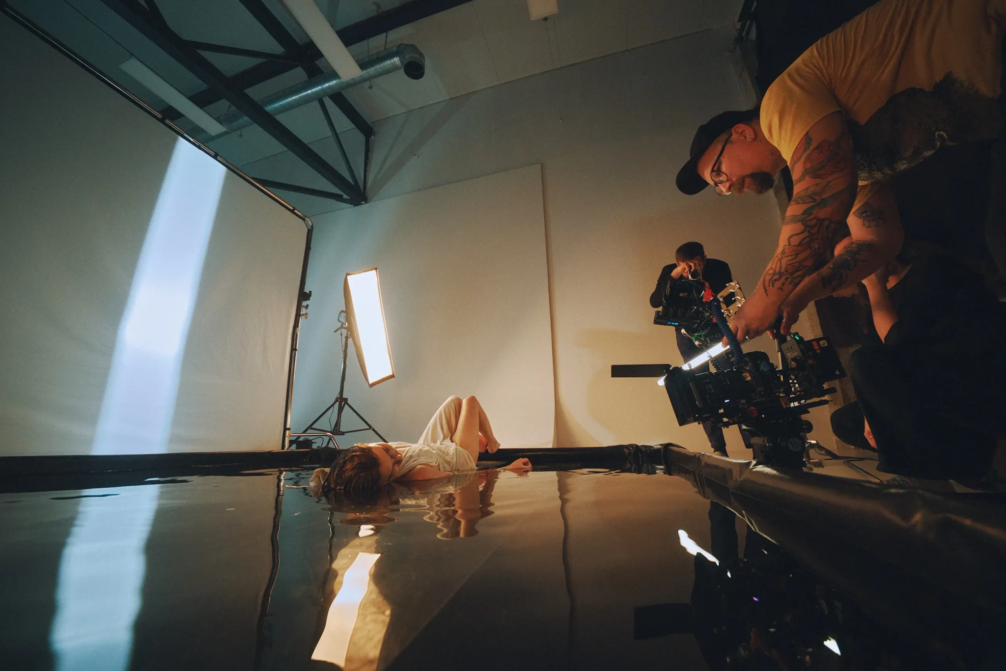 Woman Side Pose and operator 