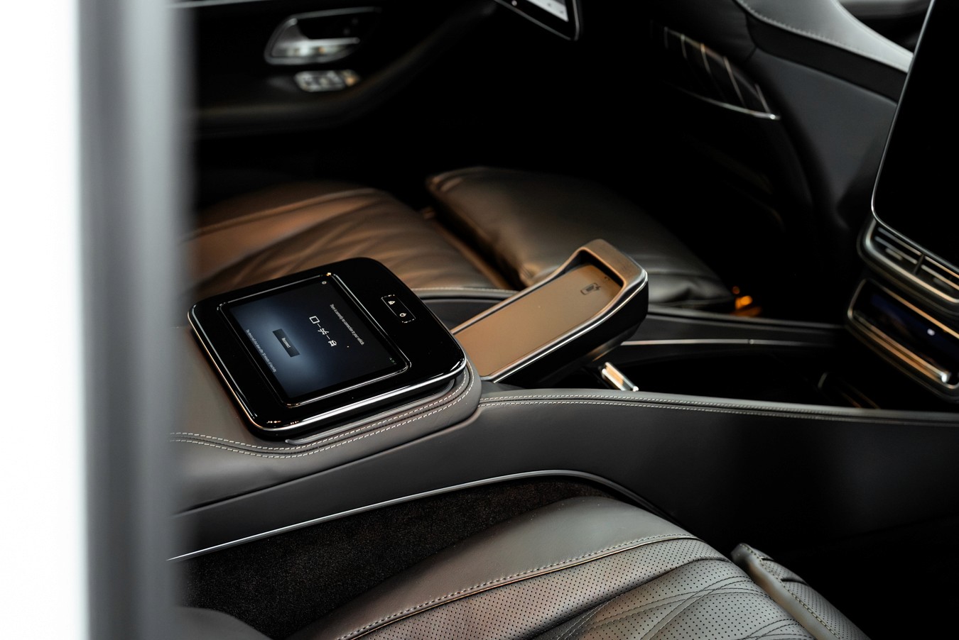 2026 Mercedes-Benz Maybach GLS 600 4MATIC, photo 49