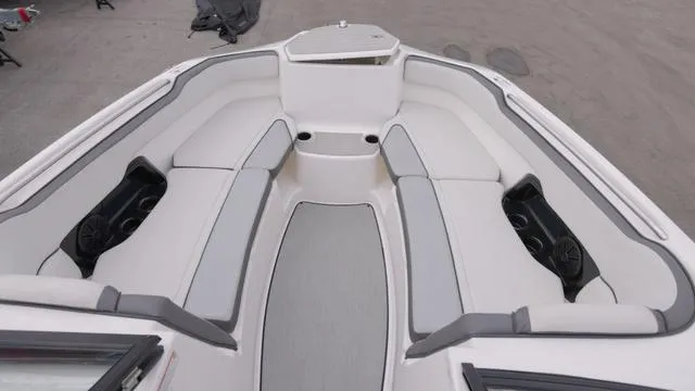 Boat thumbnail 13
