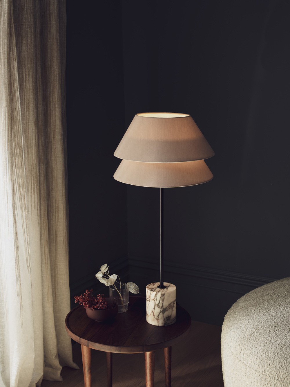 Kobi table lamp – honed marble base with double-shade design for diffused, layered lighting