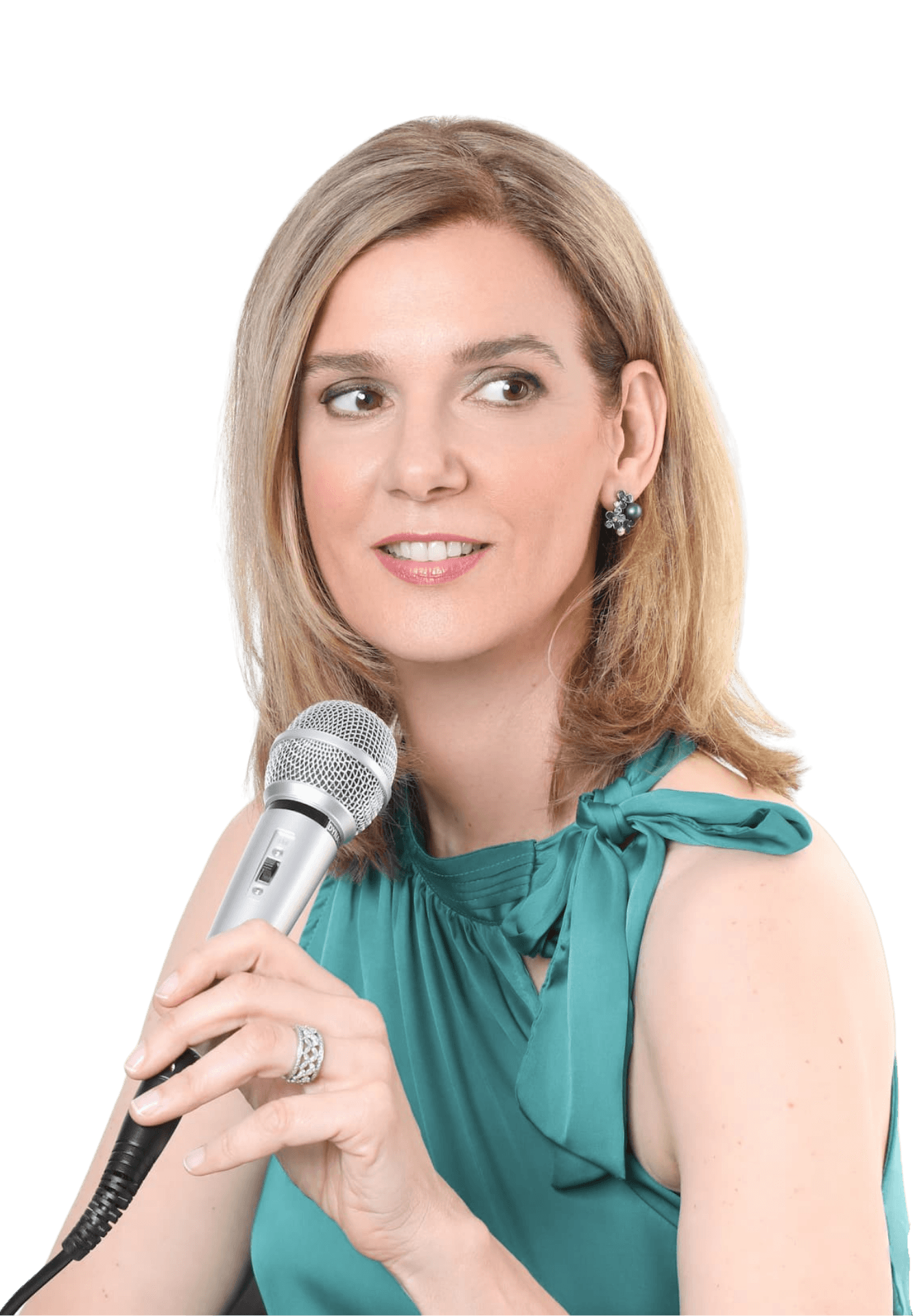 Vocal Coach Danielle Zuber im professionellen Auftritt. Nahaufnahme mit Mikrofon und türkisfarbenem Oberteil, strahlendes Lächeln.