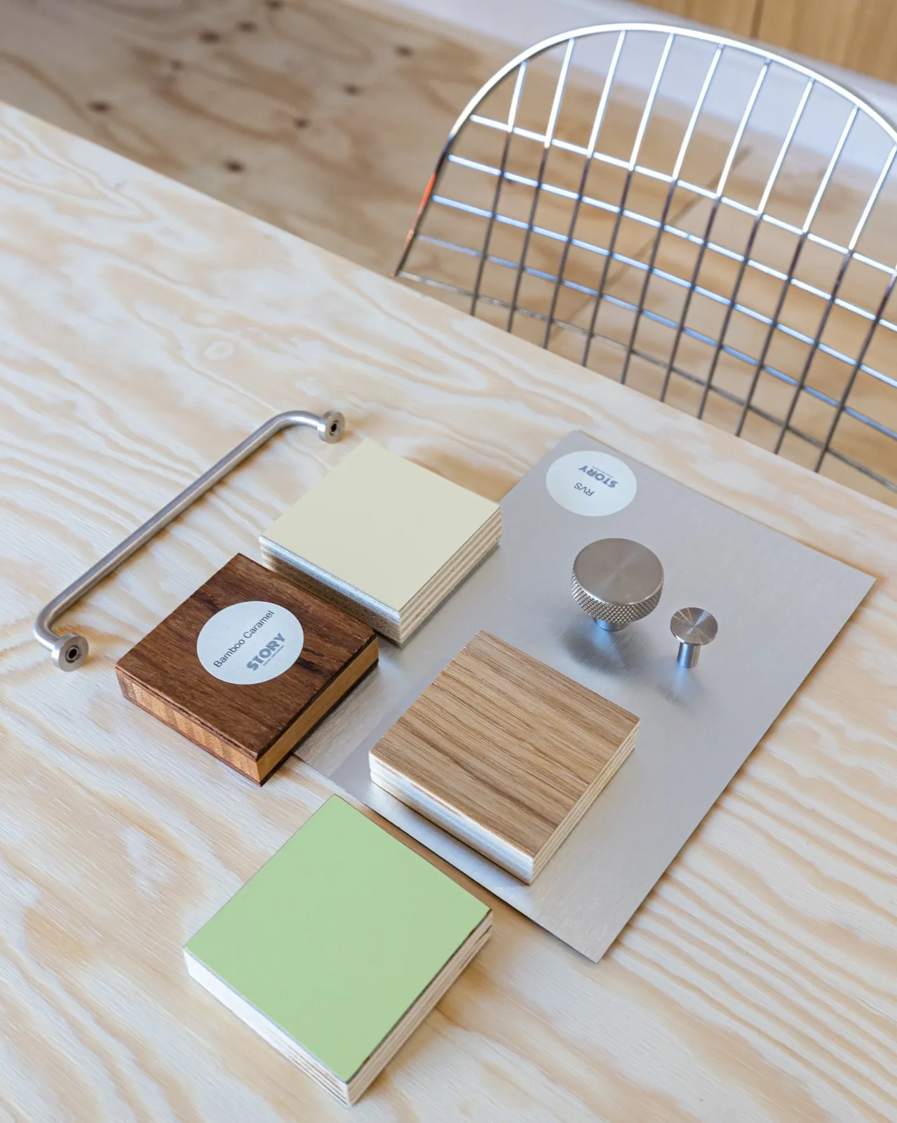 Stalen showroom